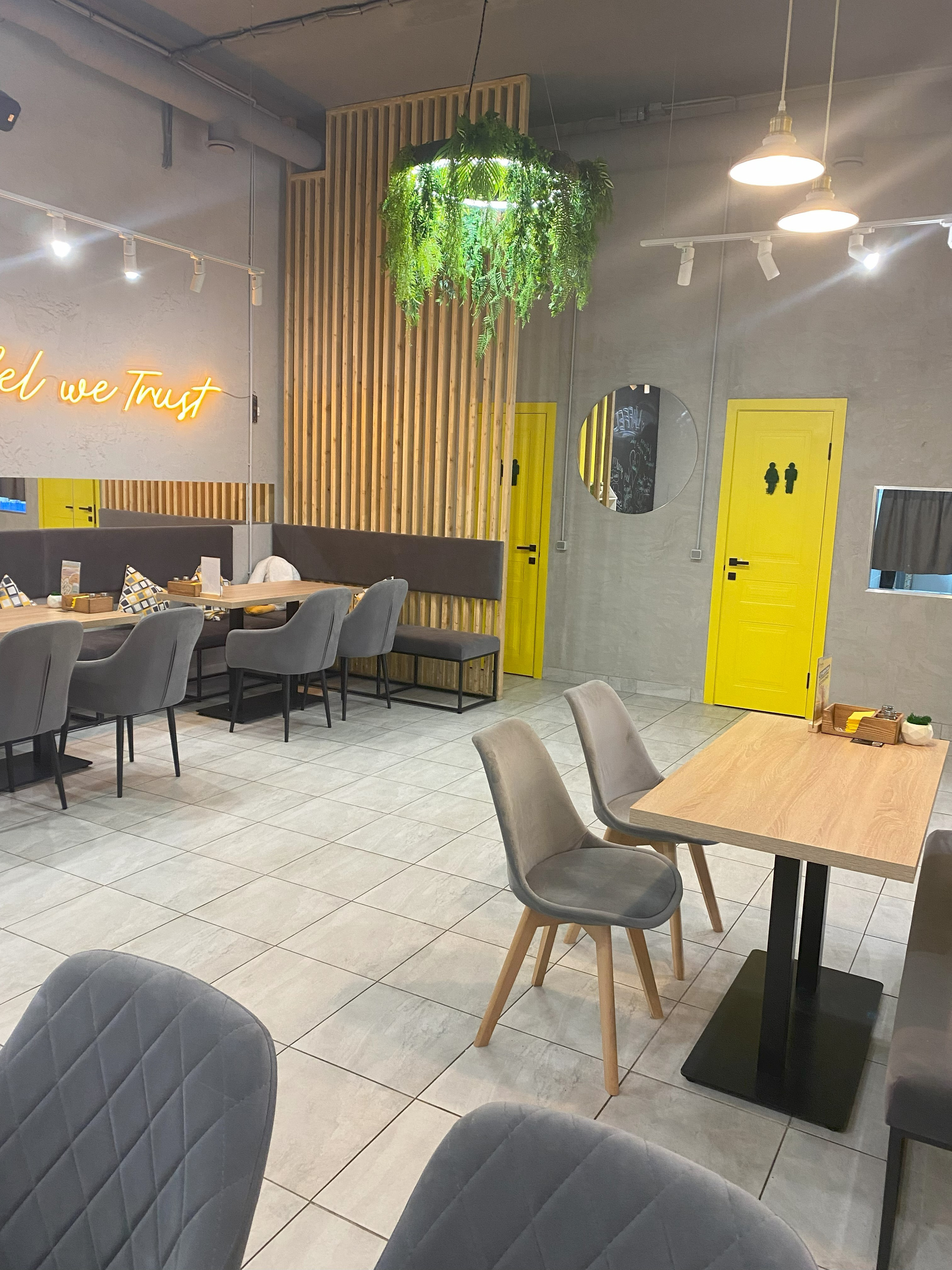 Кафе «Vaffel» г. Калининград (сеть по России). Батракова Наталья дизайнер интерьеров Санкт-Петербург Москва Архангель