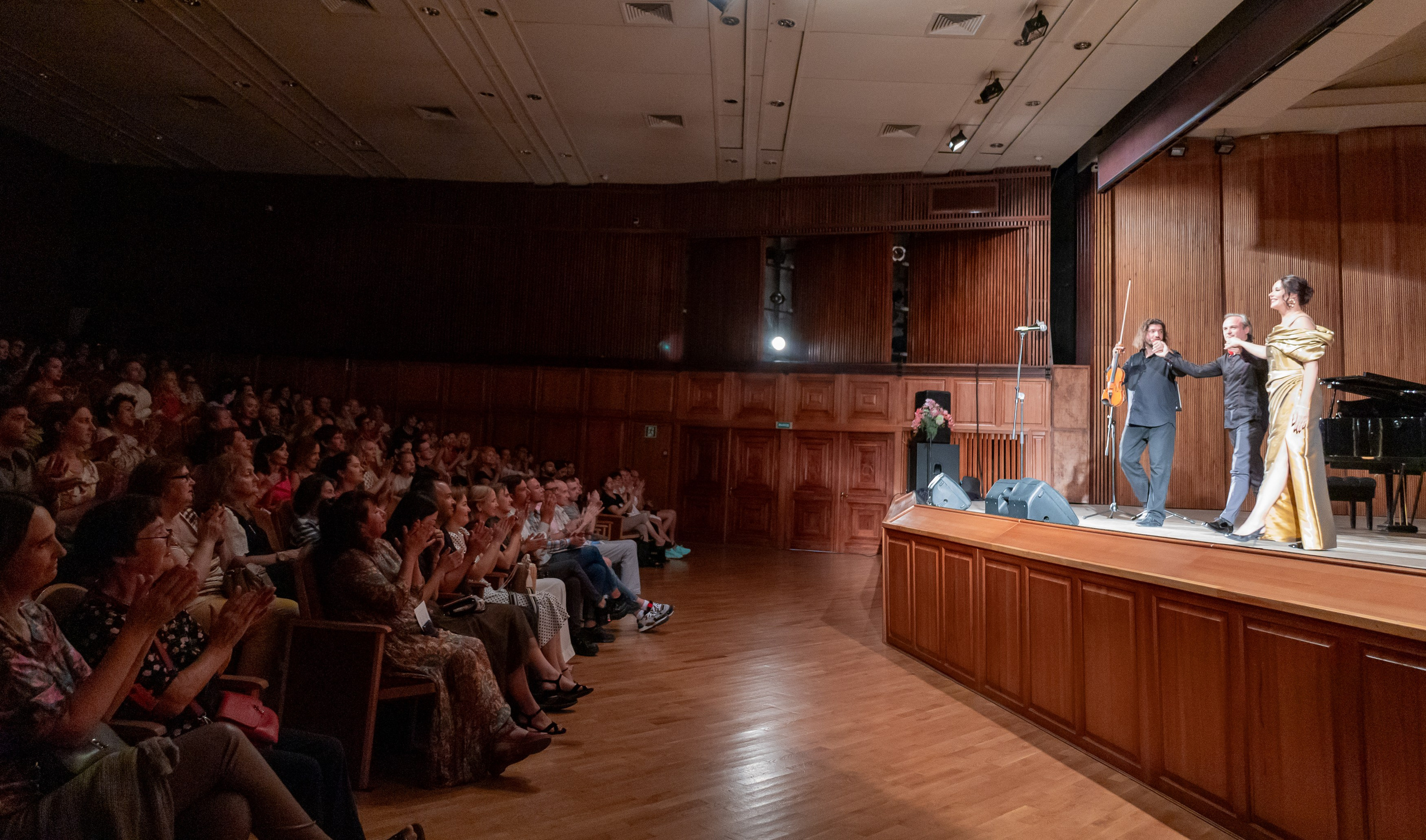 Оксана Фёдорова оперетта. Семейный и Свадебный фотограф в Сочи