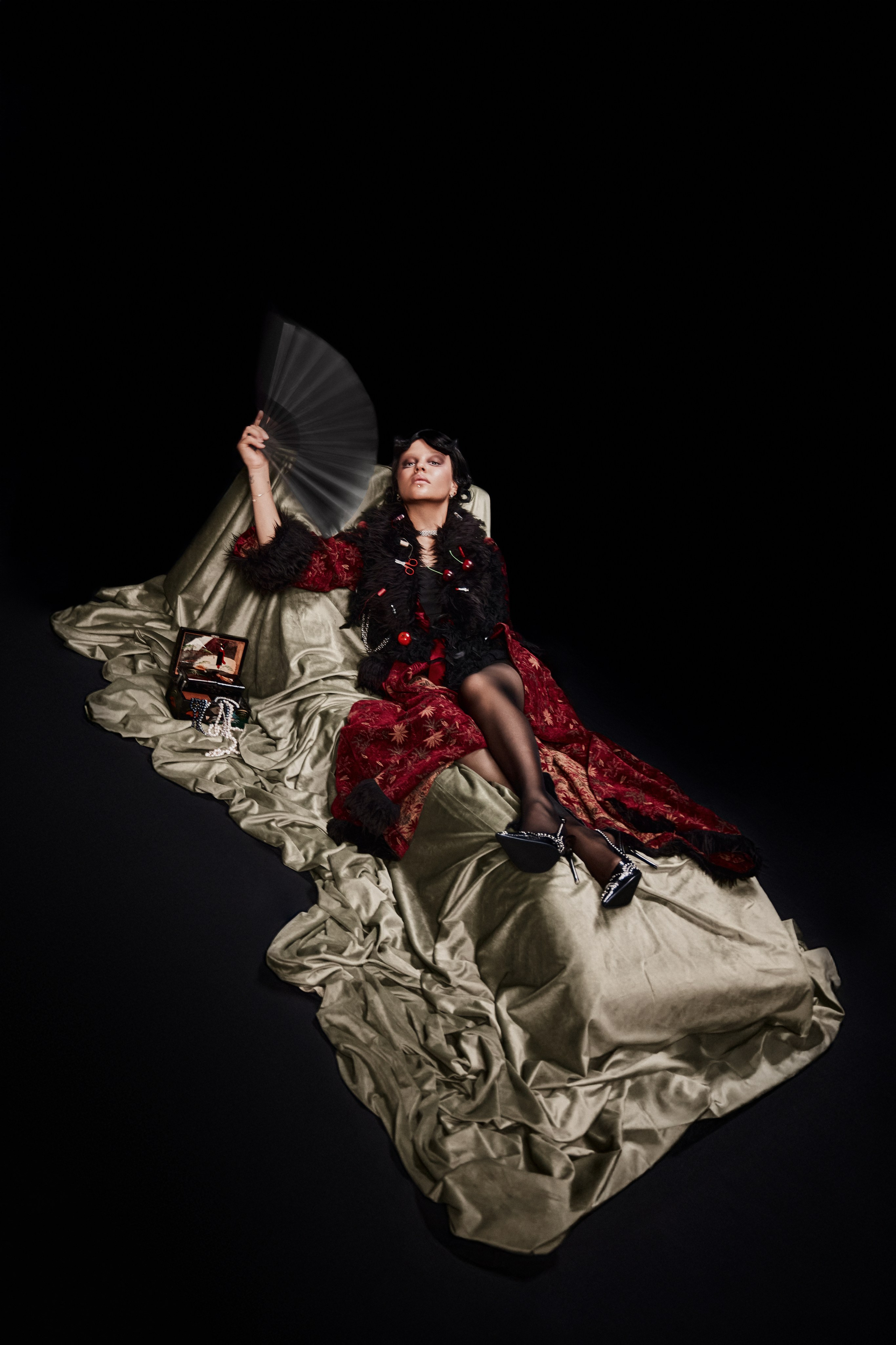 Сюзанна. Jonyiti