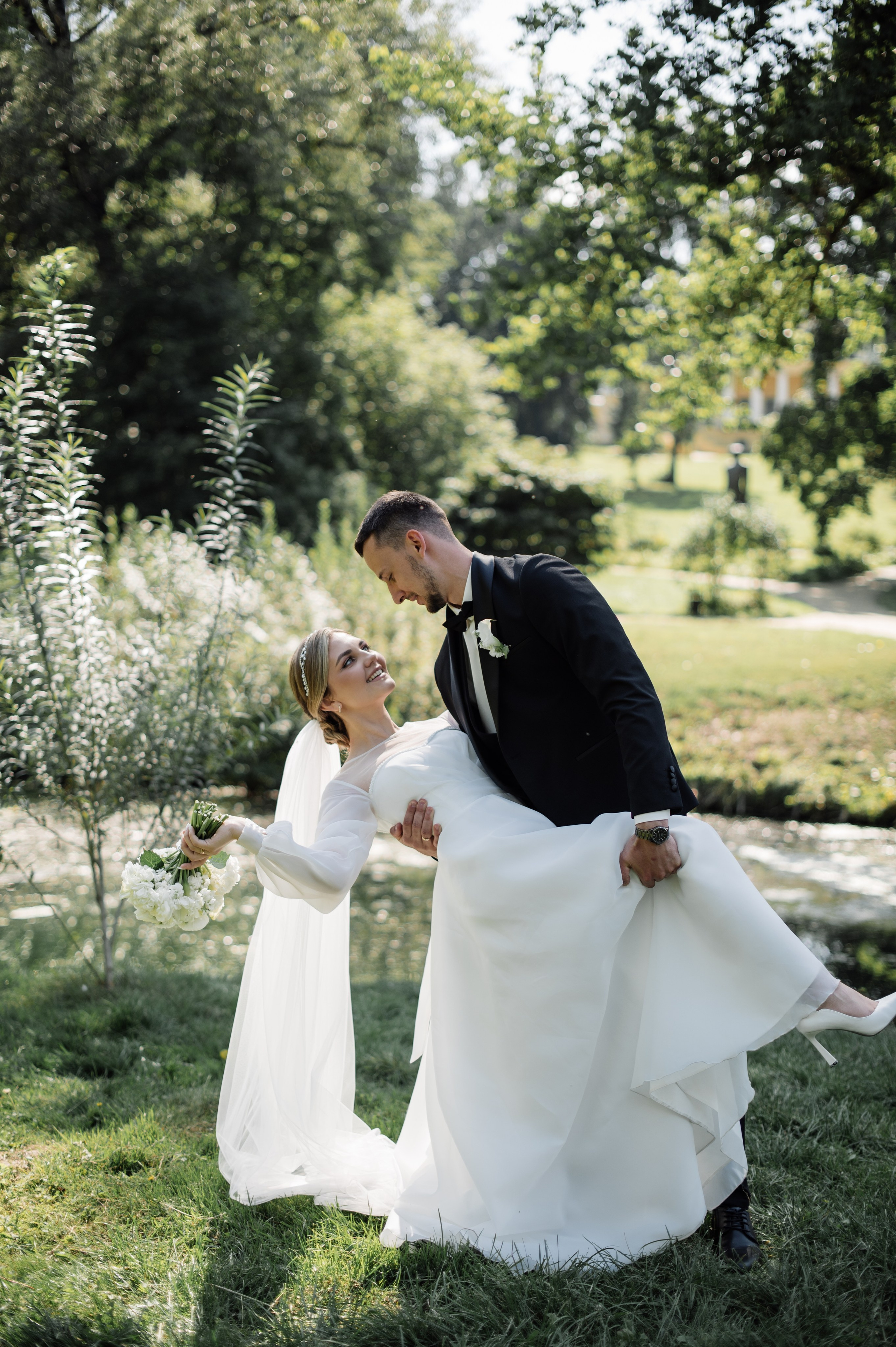 Свадебная фотосессия в Овстуге и Дятьково. Свадебный и репортажный фотограф видеограф Брянск/Москва
