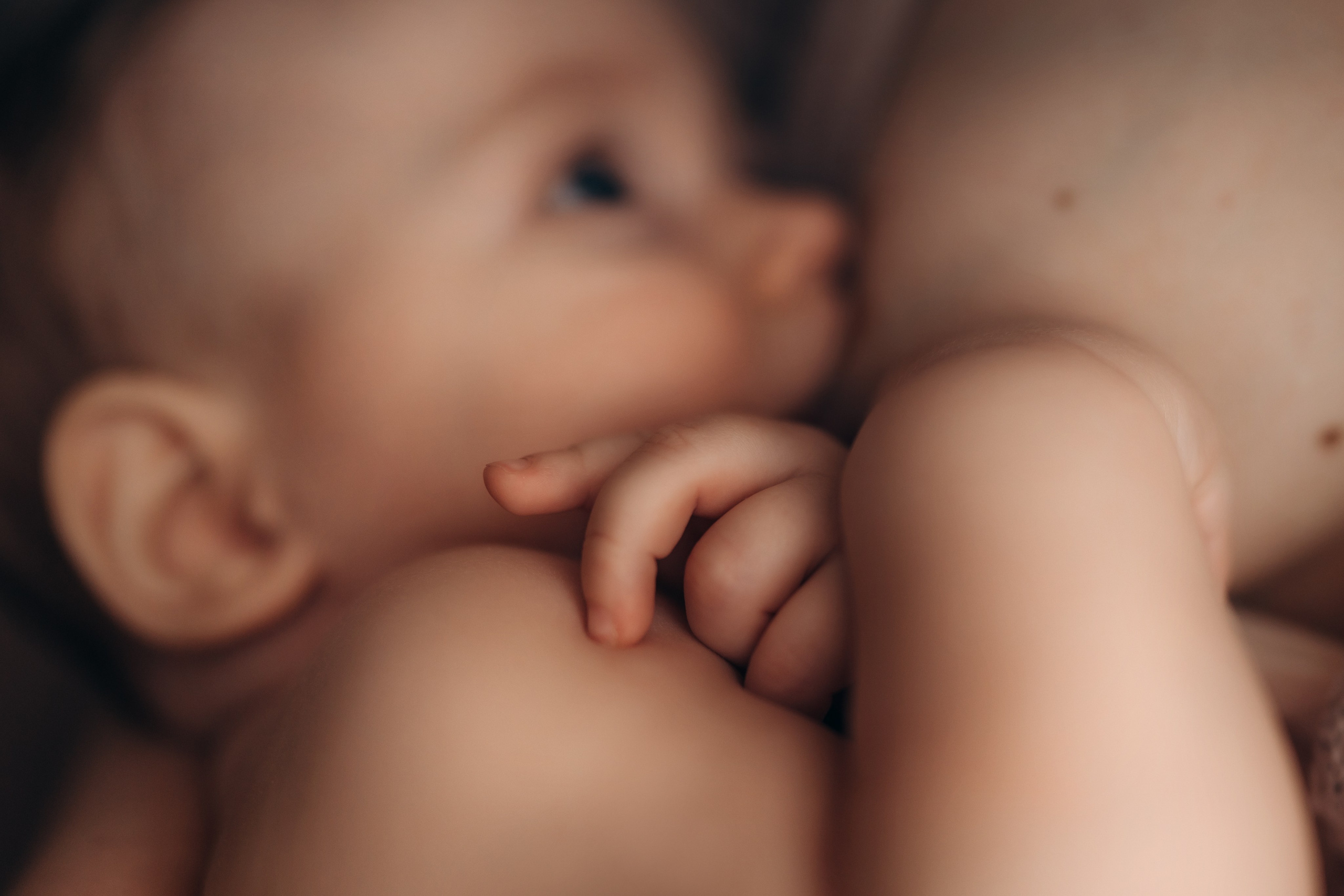 Домашняя фотосессия мамы и дочки. Детский, семейный и ньюборн фотограф в Москве Юлия Шуарт