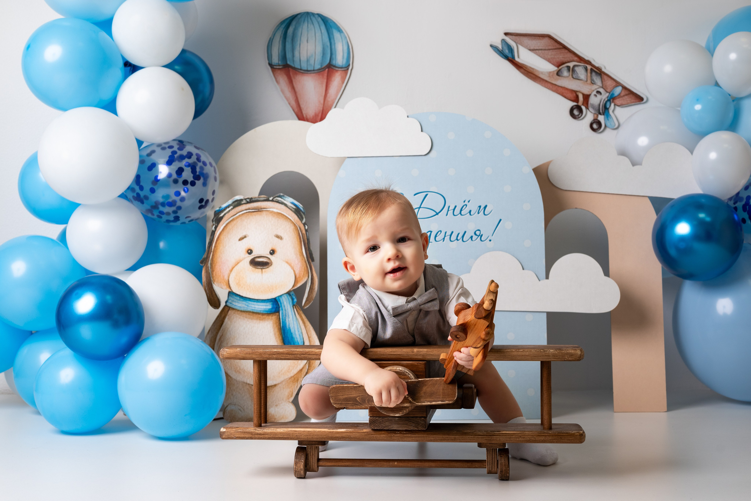 Фотосессия годовасия с купанием. Фотограф новорожденных в Норильске Виктория Шагалиева