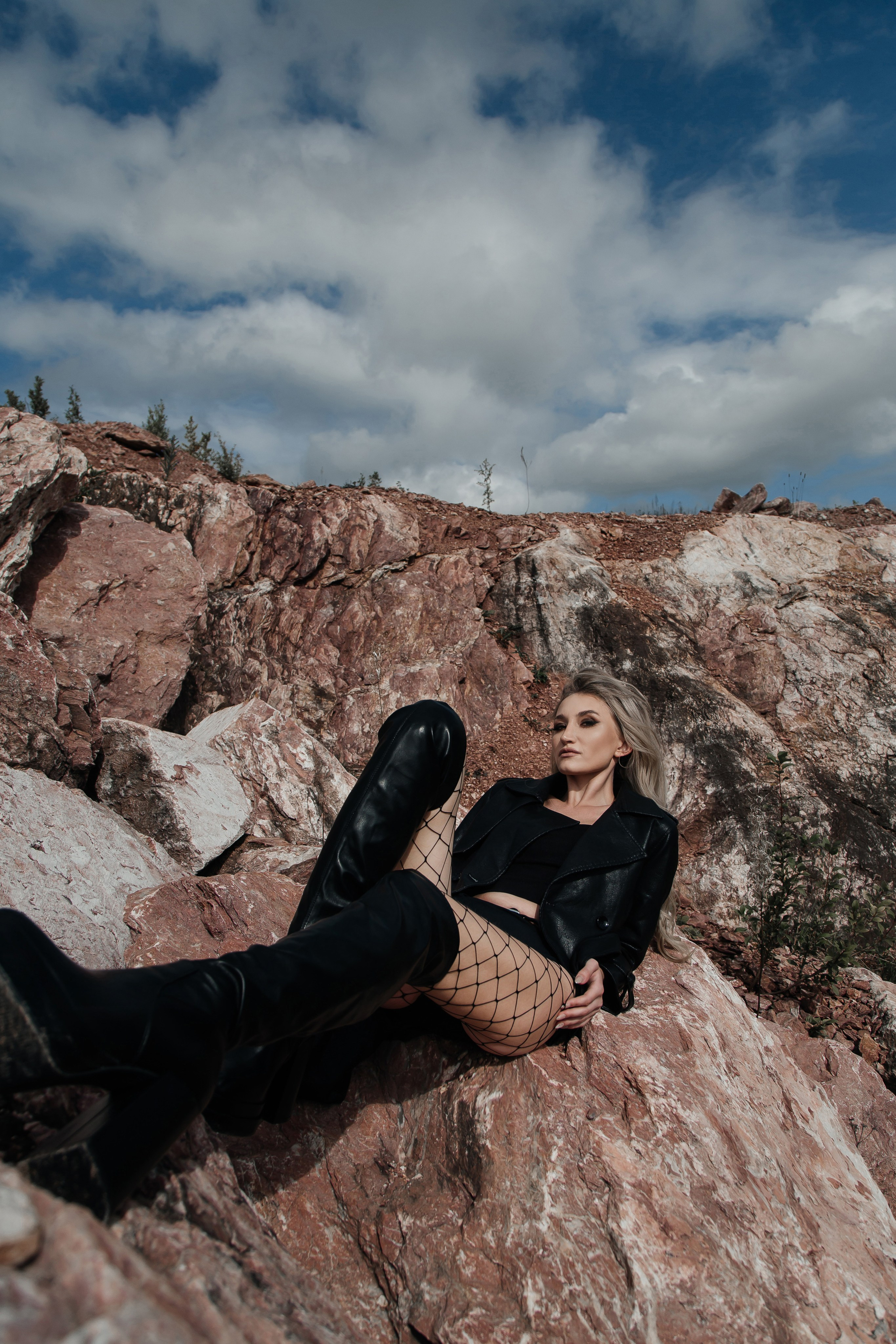 ФОТОСЕССИЯ КО ДНЮ РОЖДЕНИЯ НА МРАМОРНОМ КАРЬЕРЕ. Фотограф в Киселёвске Татьяна Трухалева