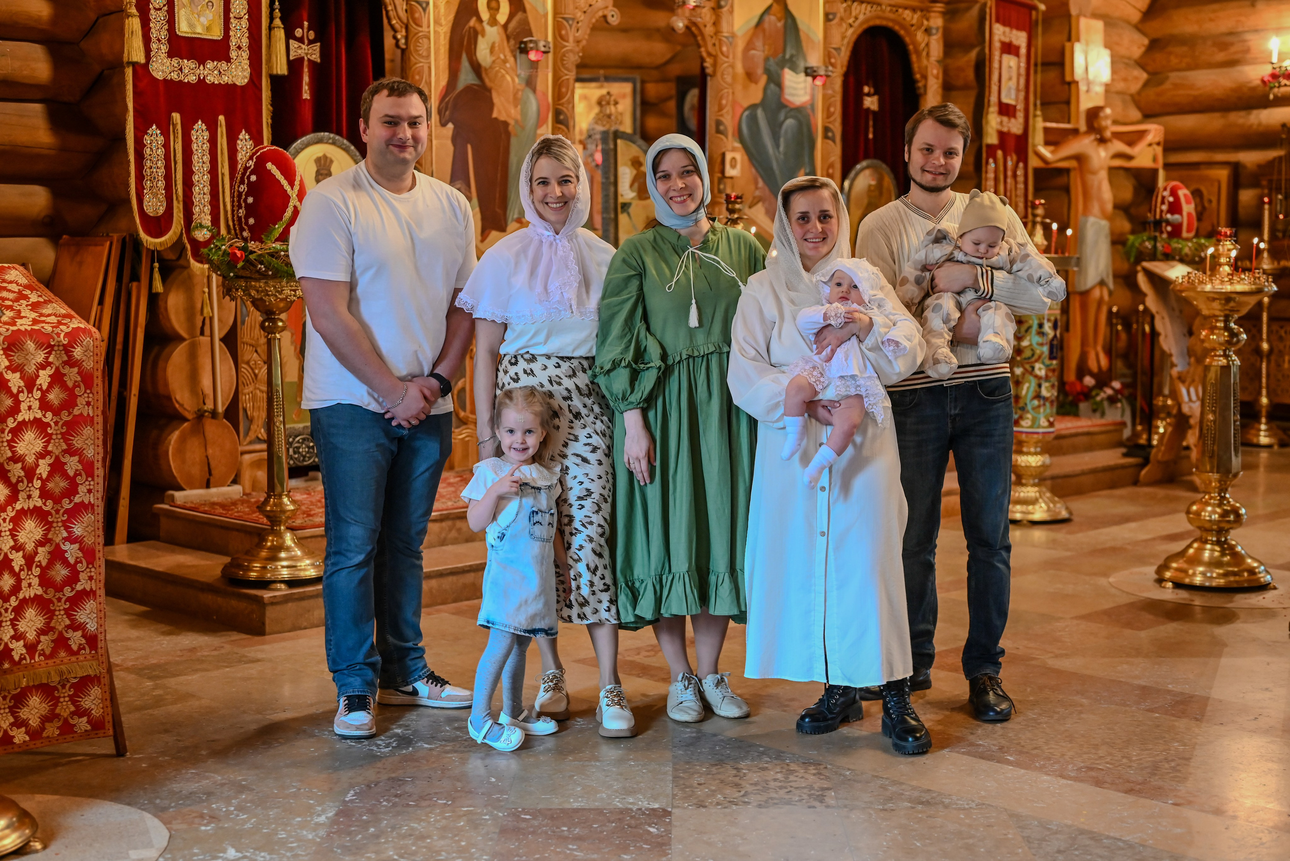 Храм Двенадцати Апостолов. Семейный и детский фотограф Москва