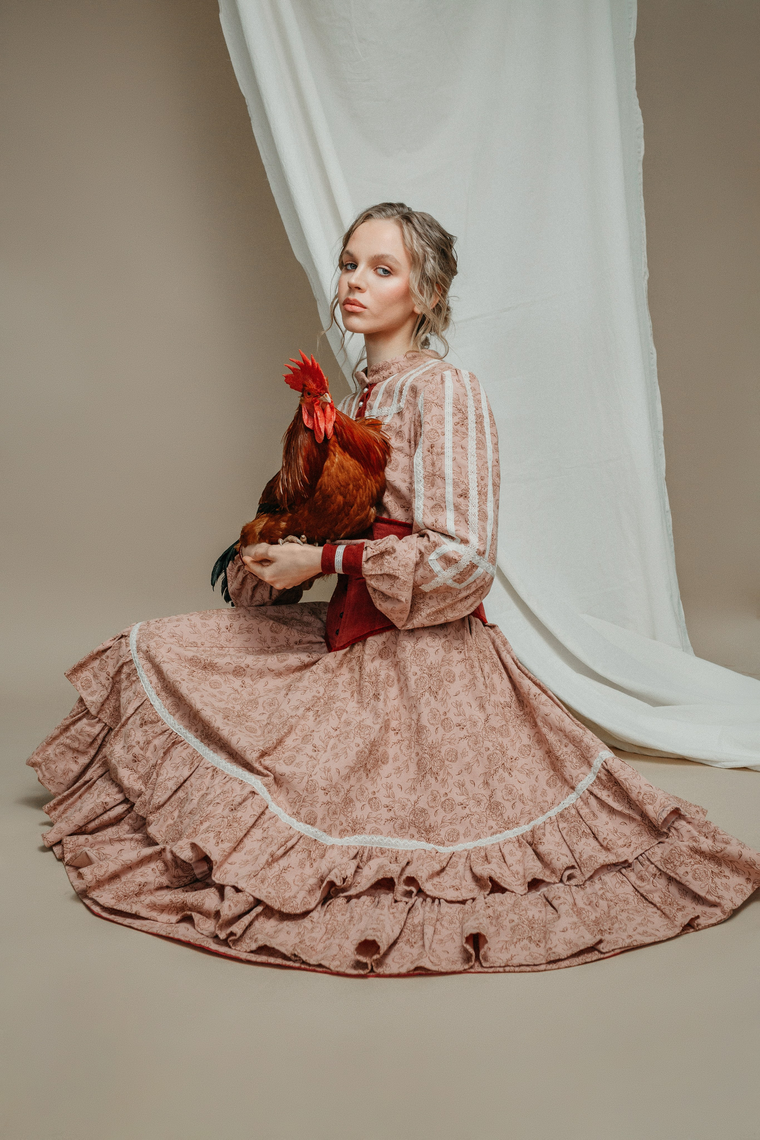 Платья с историей. ВИЗУАЛЬНЫЙ КОНТЕНТ ДЛЯ ЭКСПЕРТОВ И БРЕНДОВ