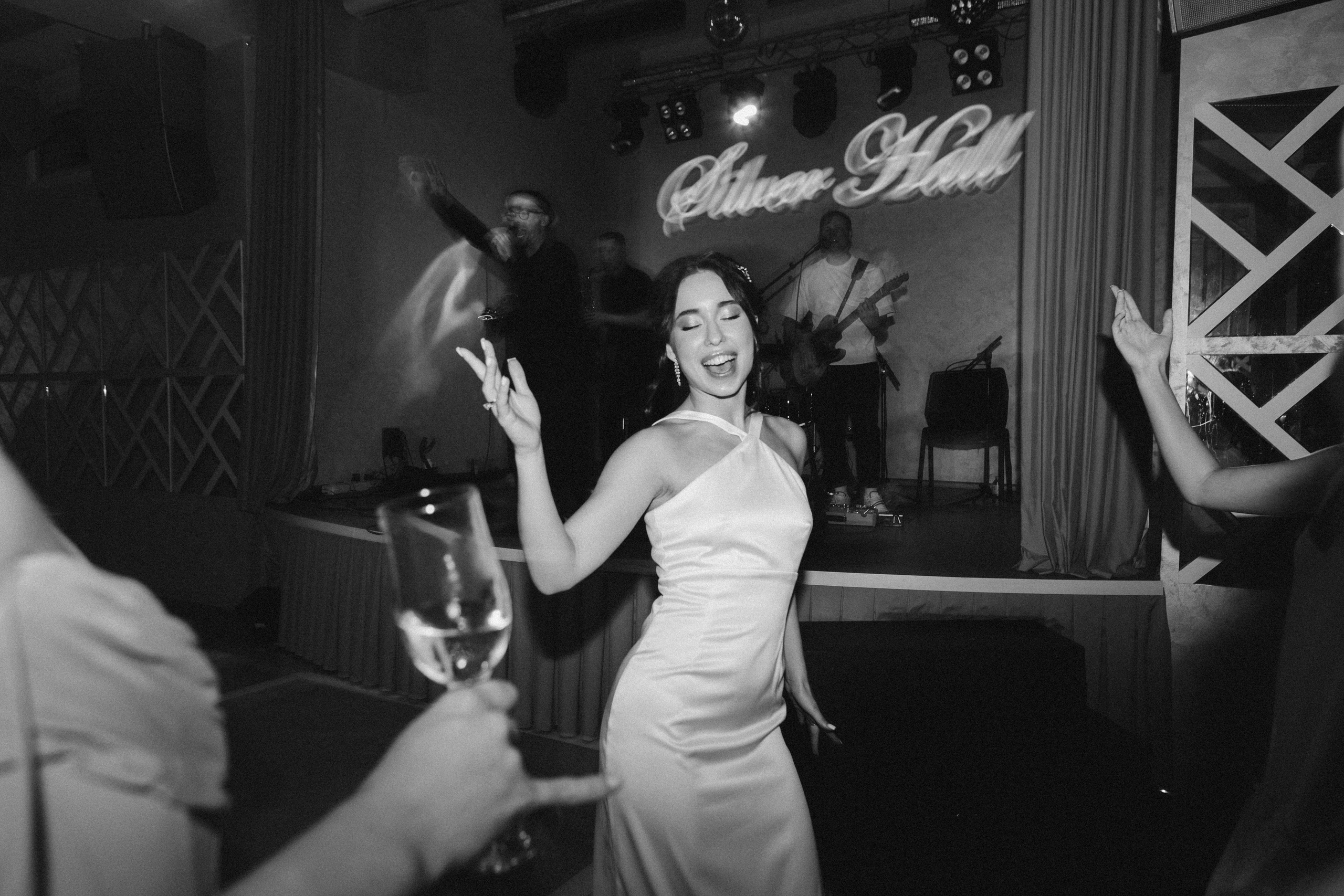 Вика и Ваня. Эстетичный свадебный репортаж в любом городе страны