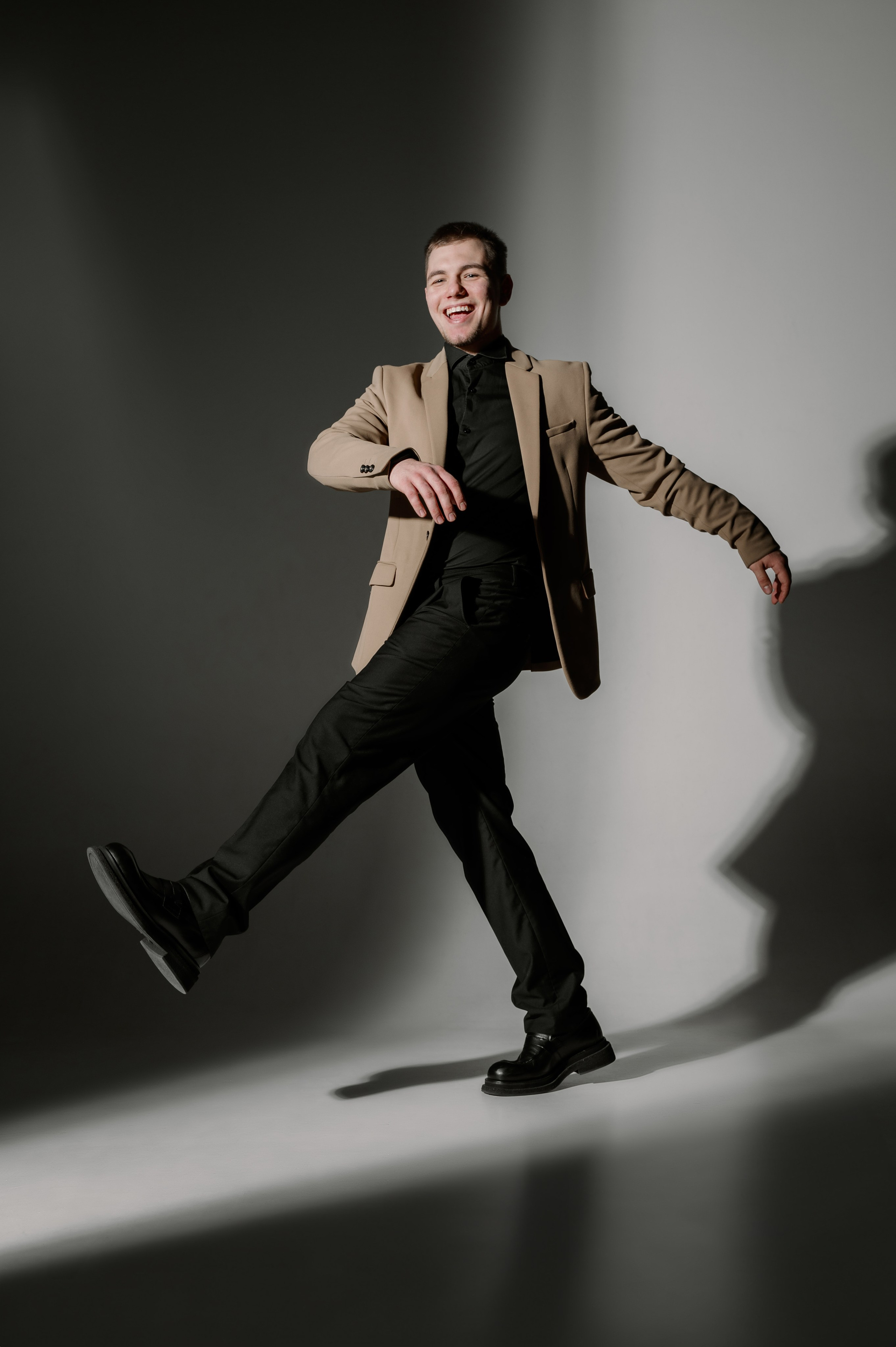 Ведущий ярких событий. Свадебный фотограф Константинова Елена