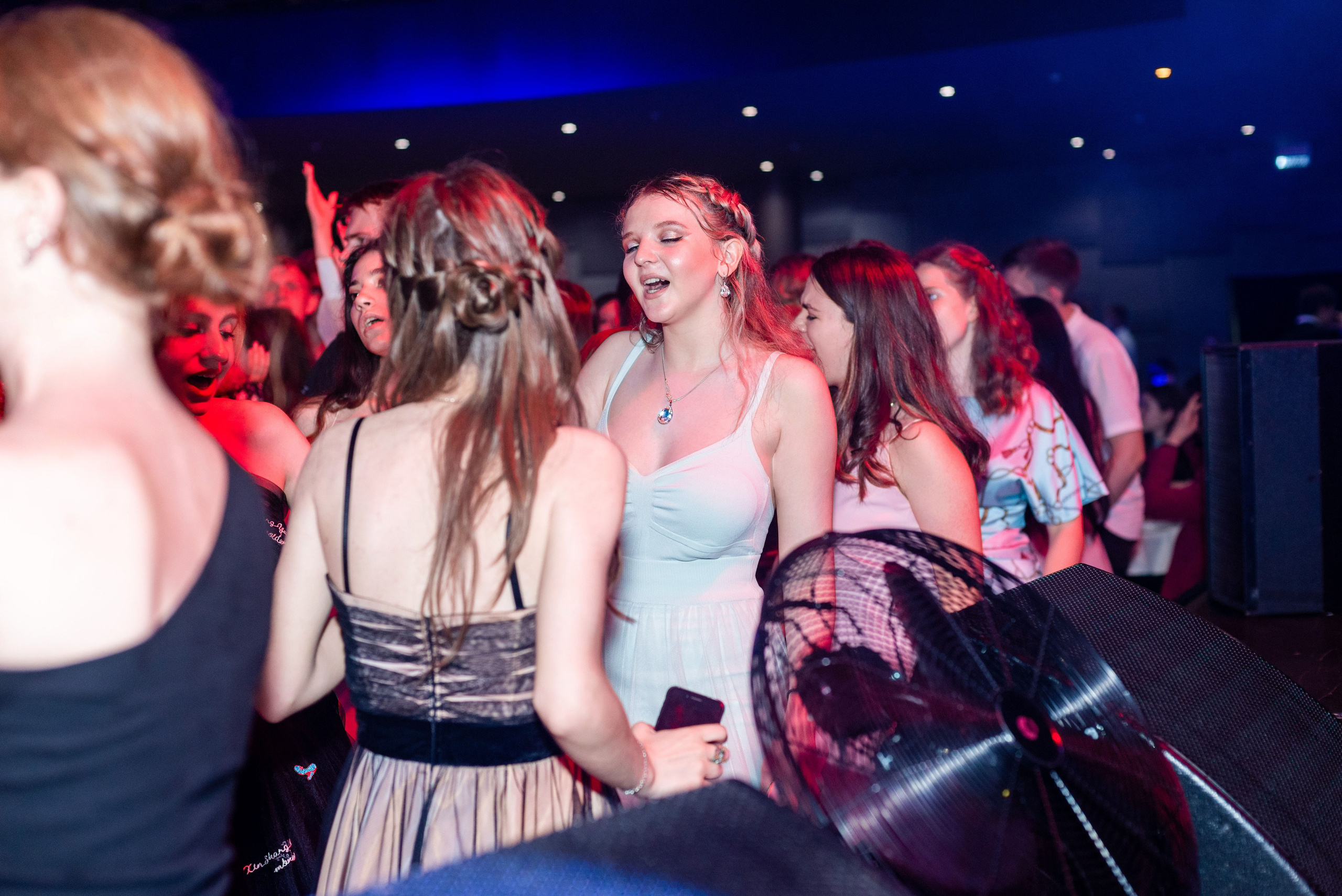 Выпускные 11 кл. Фотограф Юлия Попова