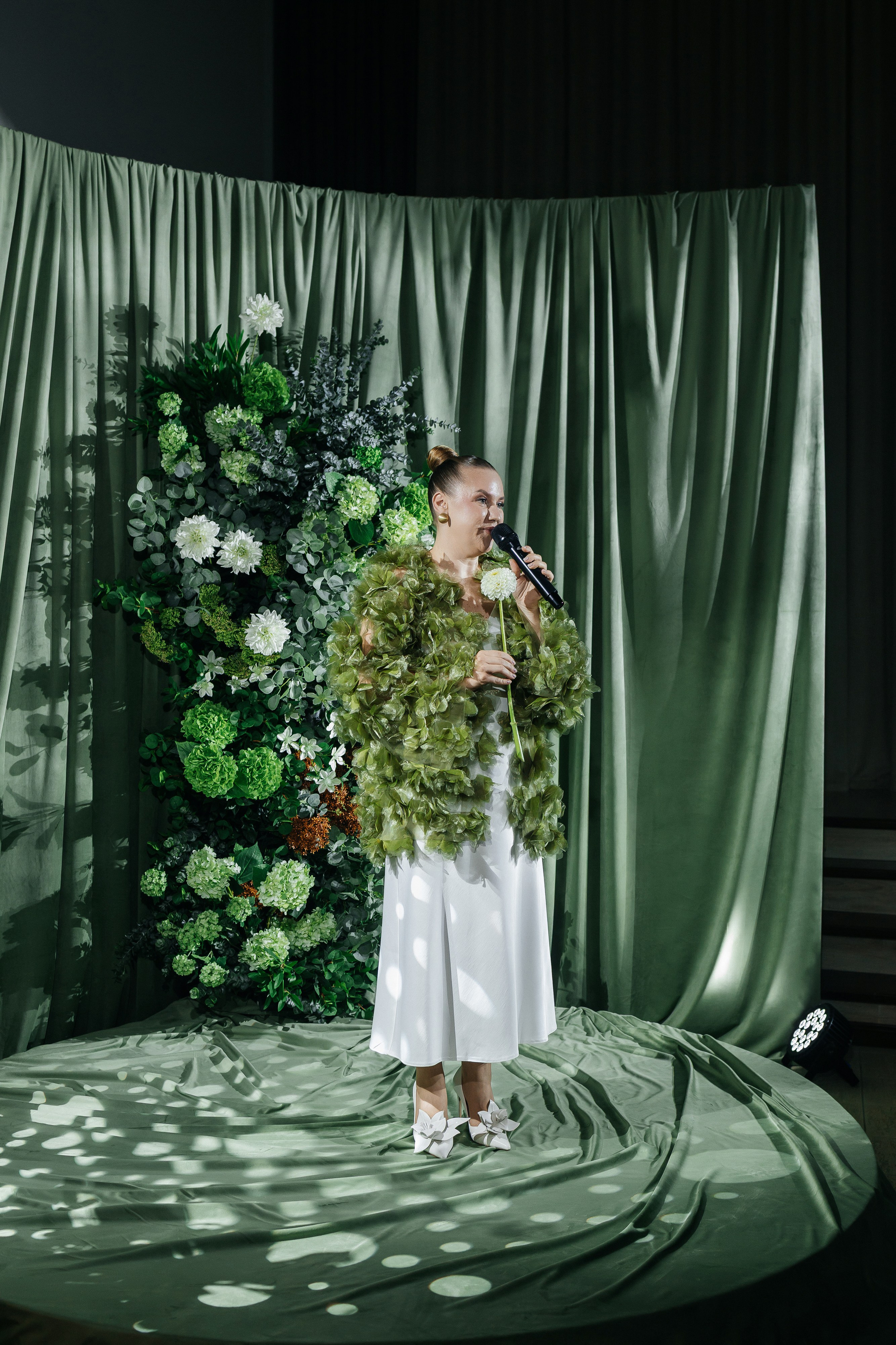 Романтическая выездная церемония. Олег Сверчков | Свадебный фотограф Вологда