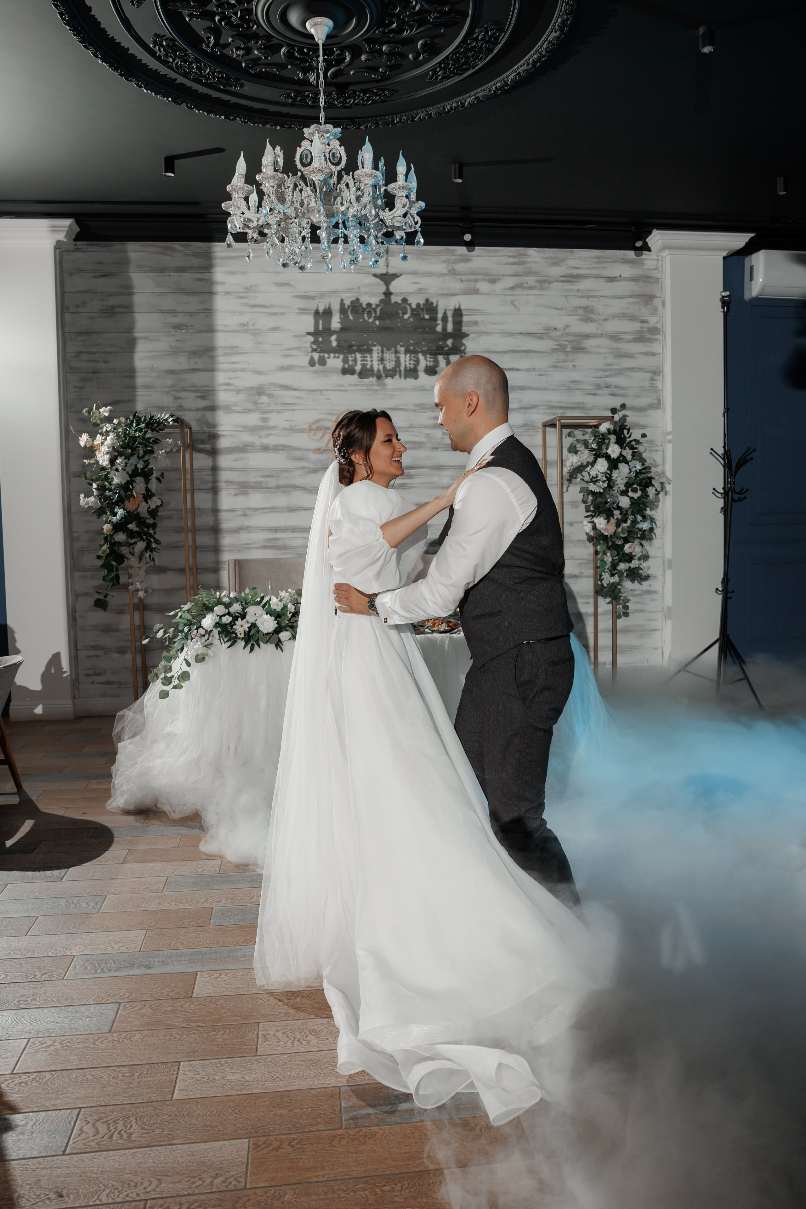 Полина и Дмитрий, загородный клуб «Барин», ЗАГС в г. Пушкино. Свадебный и репортажный фотограф (Москва, Королев и другие)