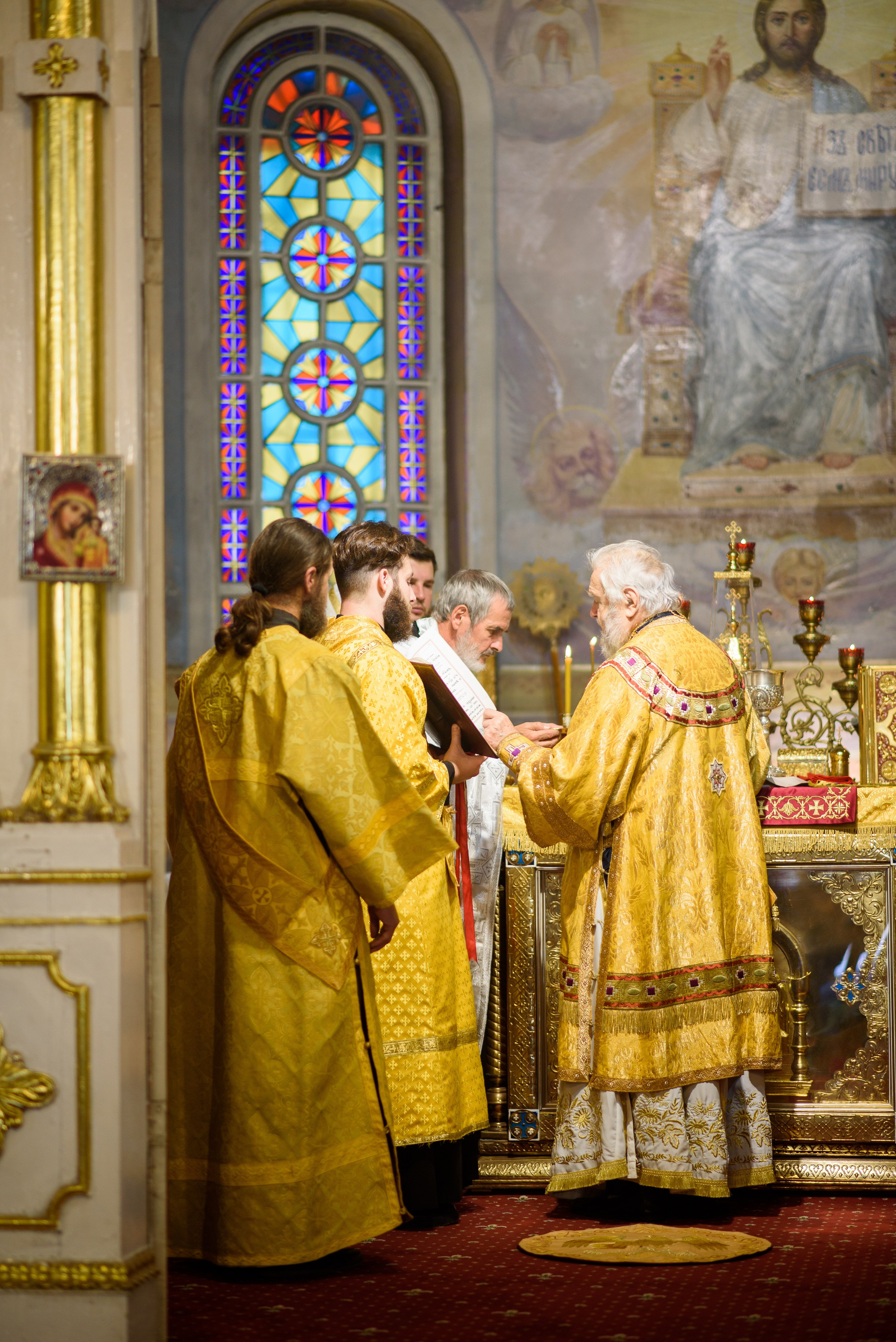 Воскресная литургия 29.10.2023. Семейный и свадебный фотограф в Феодосии и Коктебеле