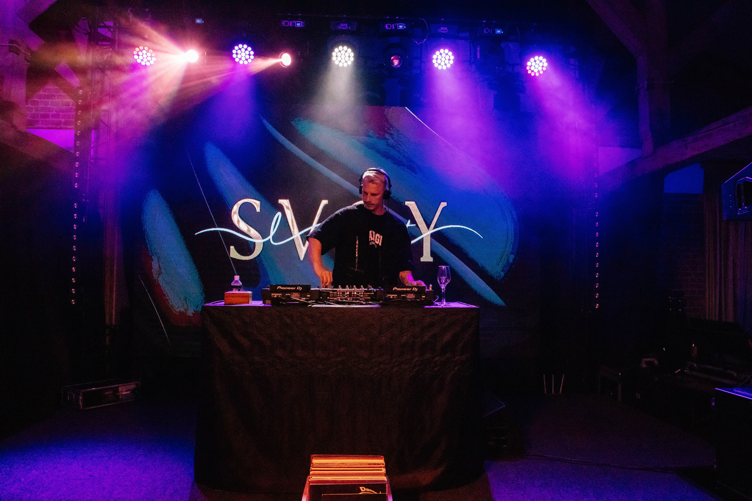 Вечеринка «Для своих» в Svoy Loft. Фотограф в Москве Яна Полосина