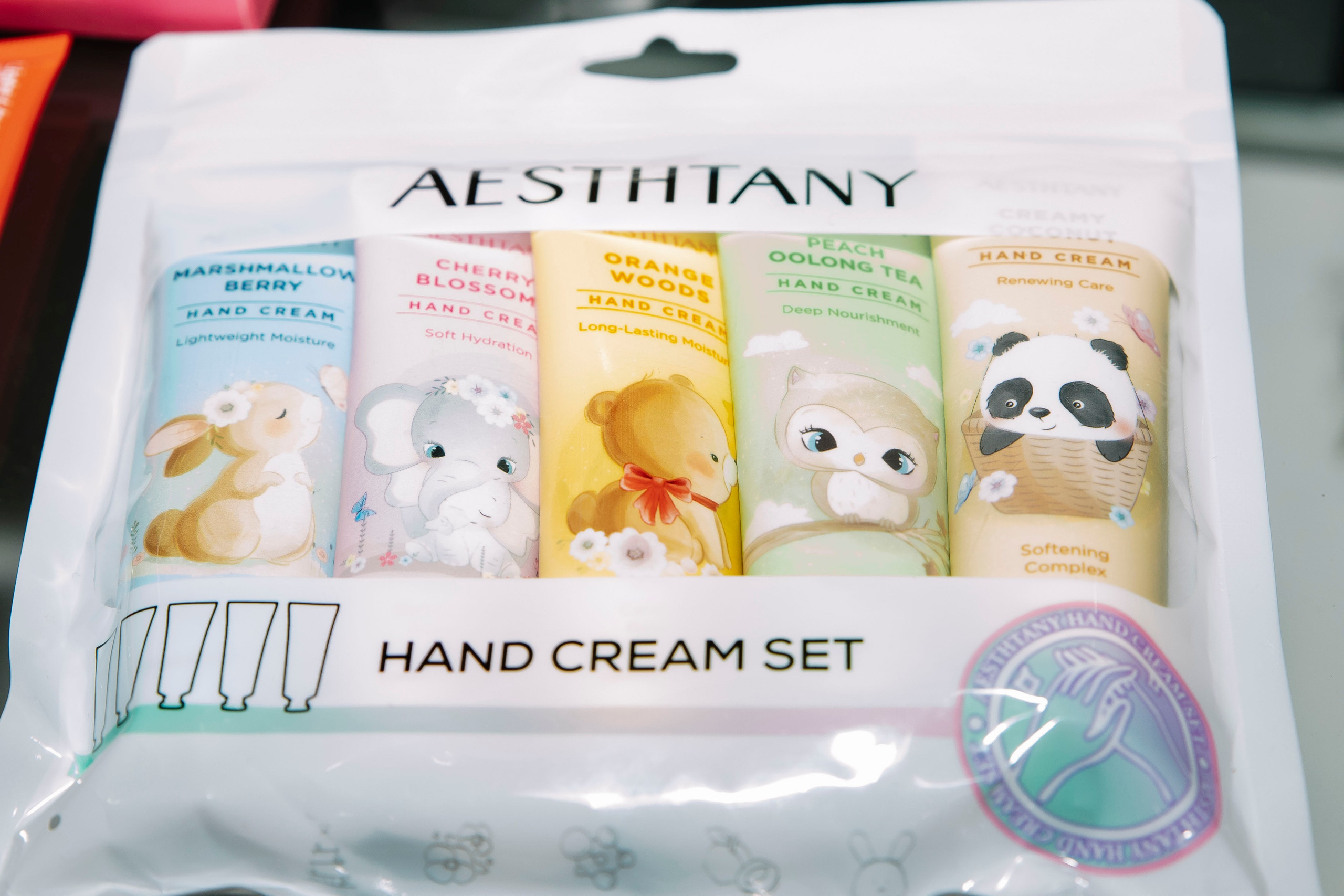 Выставка BEAUNITY by InterCHARM 2026. Профессиональный фотограф в Москве | Заказать фотосессию и съемку