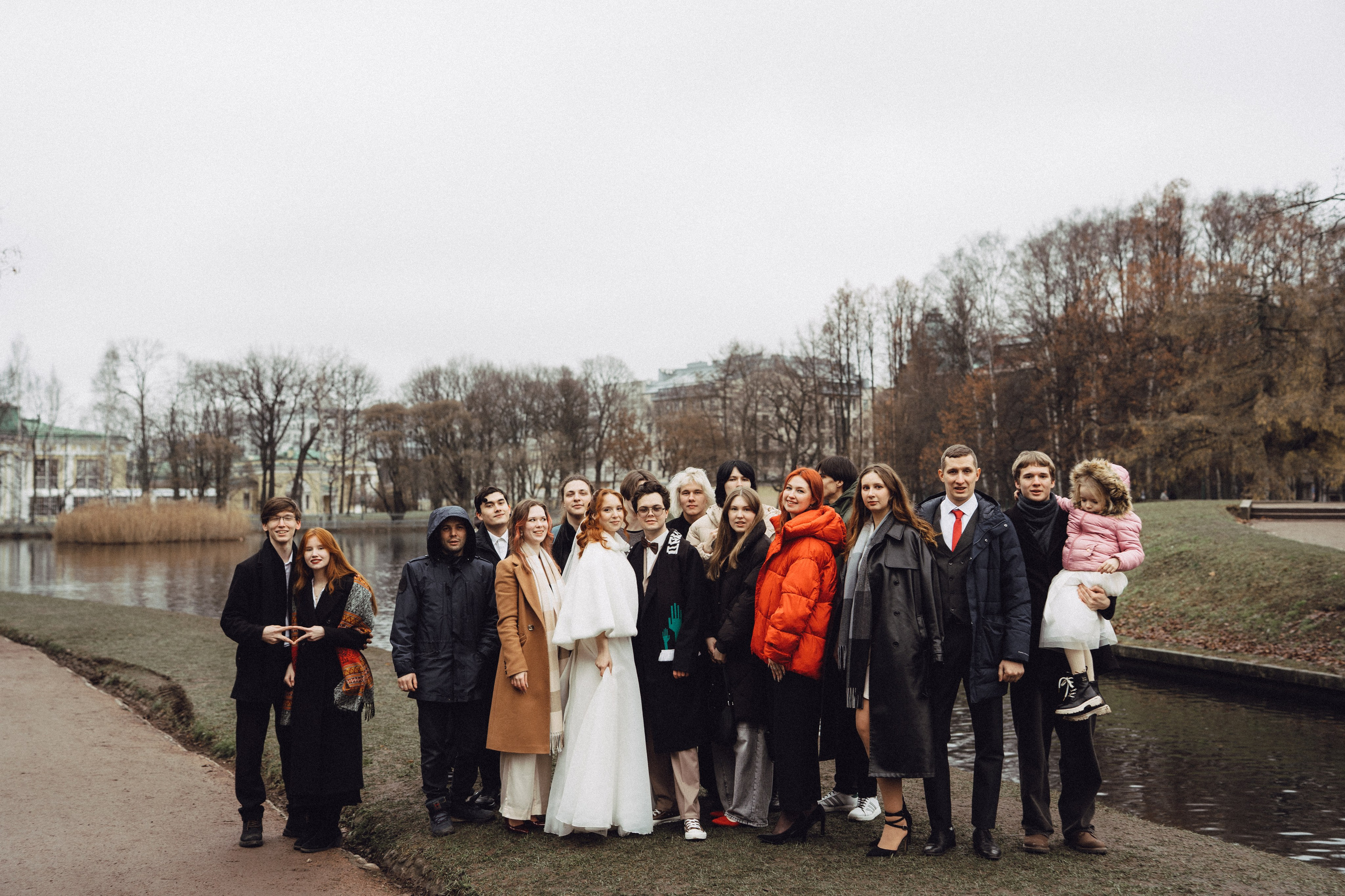 СВАДЕБНАЯ СЬЕМКА ВО ВТОРОМ ДВОРЦЕ С ГОСТЯМИ И ПРОГУЛКА В ТАВРИЧЕСКОМ САДУ. Профессиональный фотограф, Санкт-Петербург — Виктория Богомолова