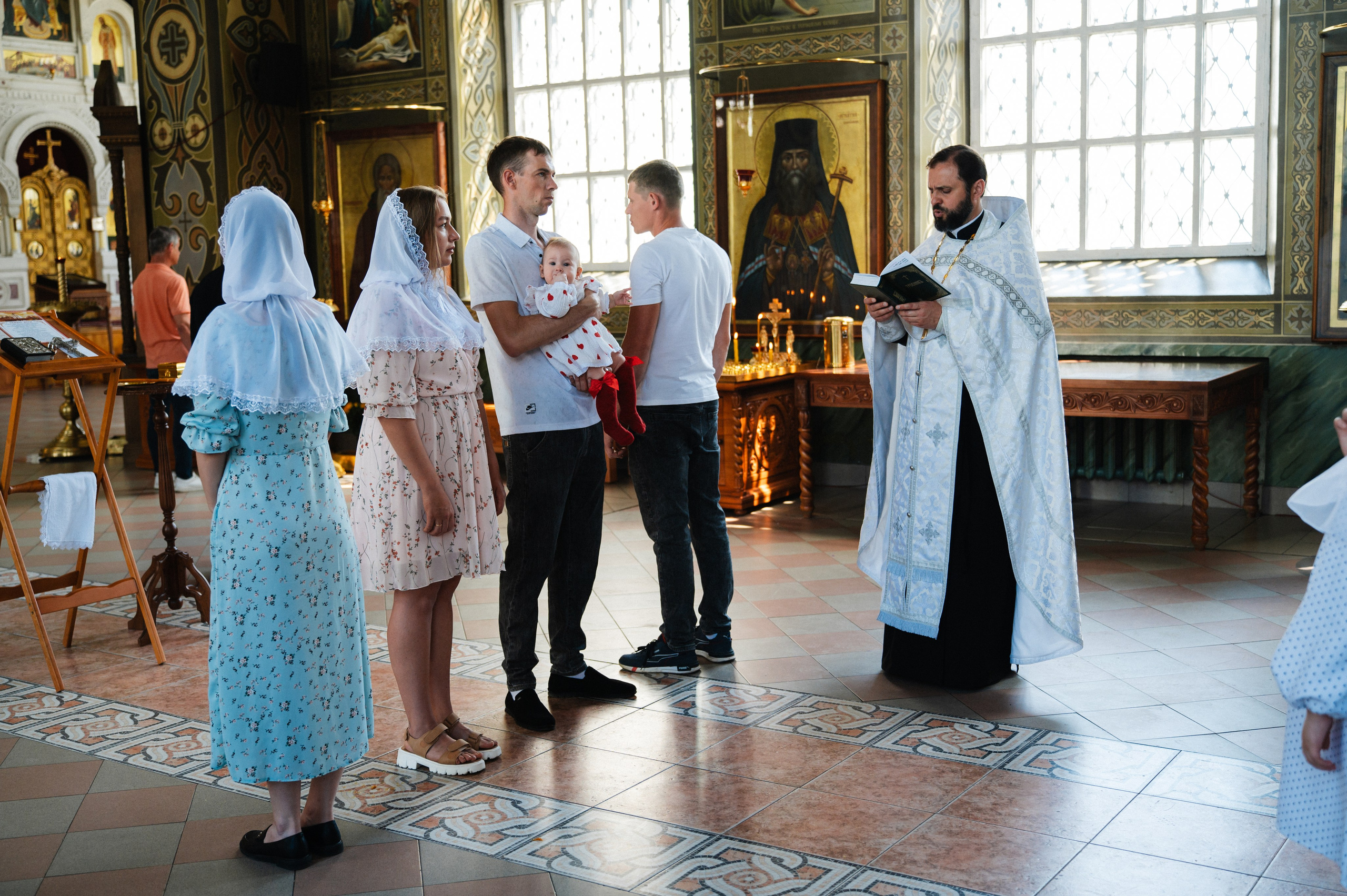 Таинство Крещения Дарьи (Храм Преполовения Пятидесятницы). Фотограф Ярута Оксана / Ростов-на-Дону