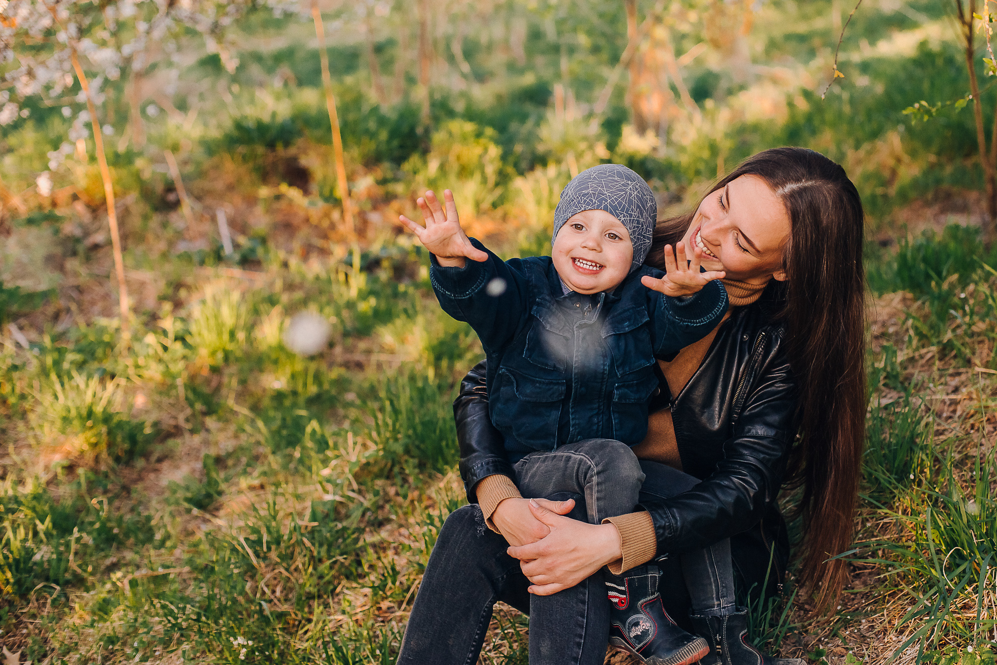 Люба и Марк (цветение садов). Семейный фотограф в Минске Саша Павлюк