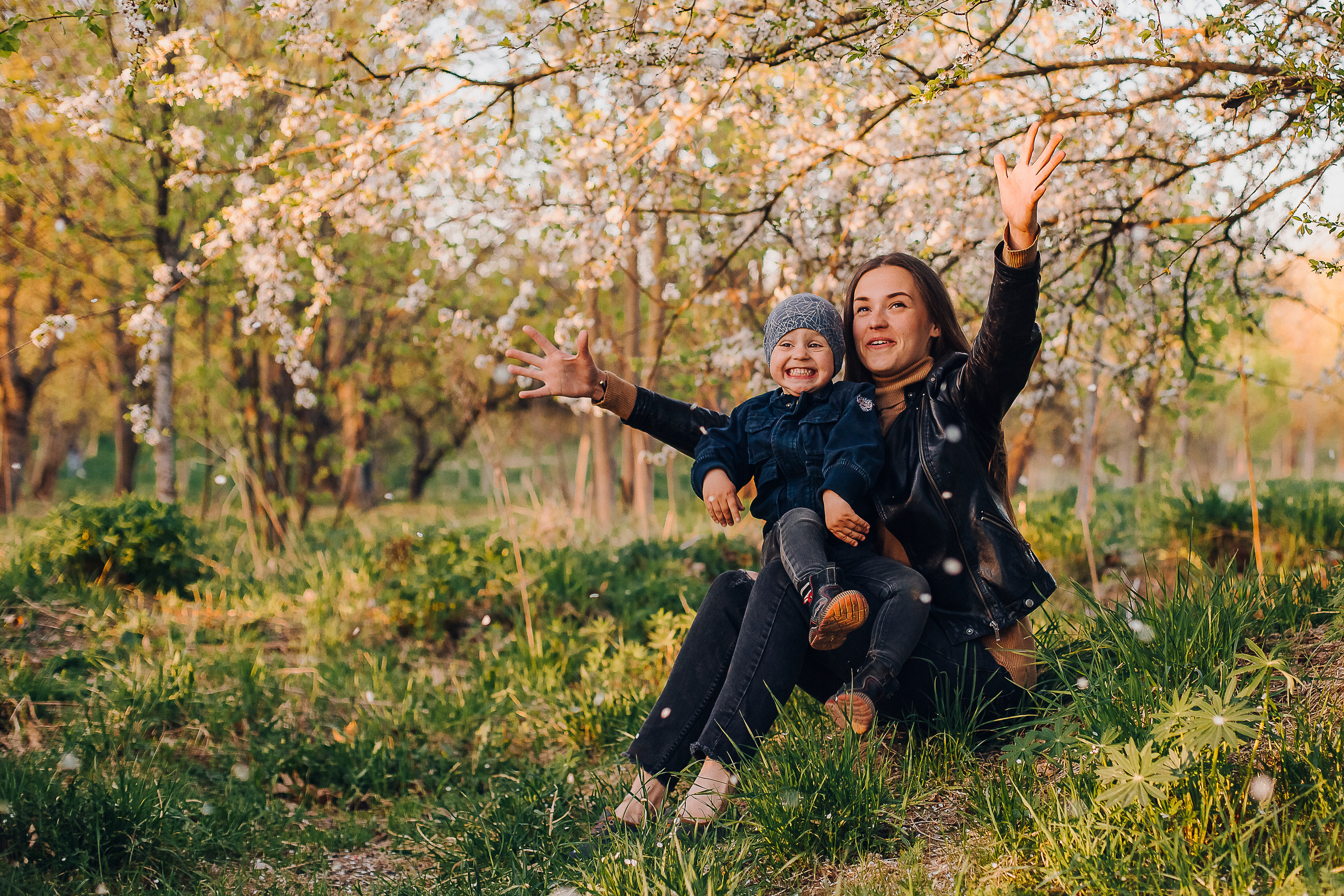 Люба и Марк (цветение садов). Семейный фотограф в Минске Саша Павлюк