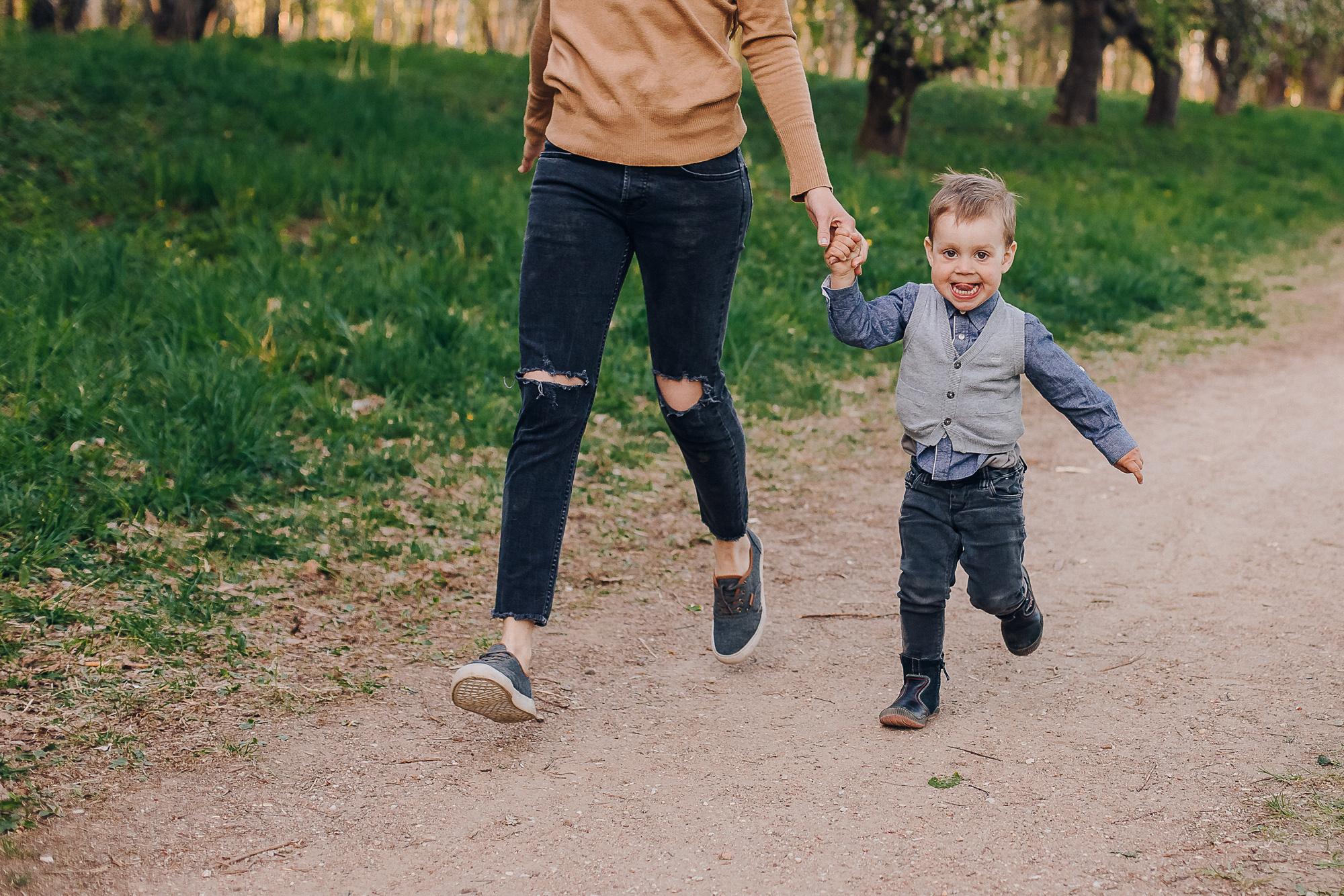 Люба и Марк (цветение садов). Семейный фотограф в Минске Саша Павлюк