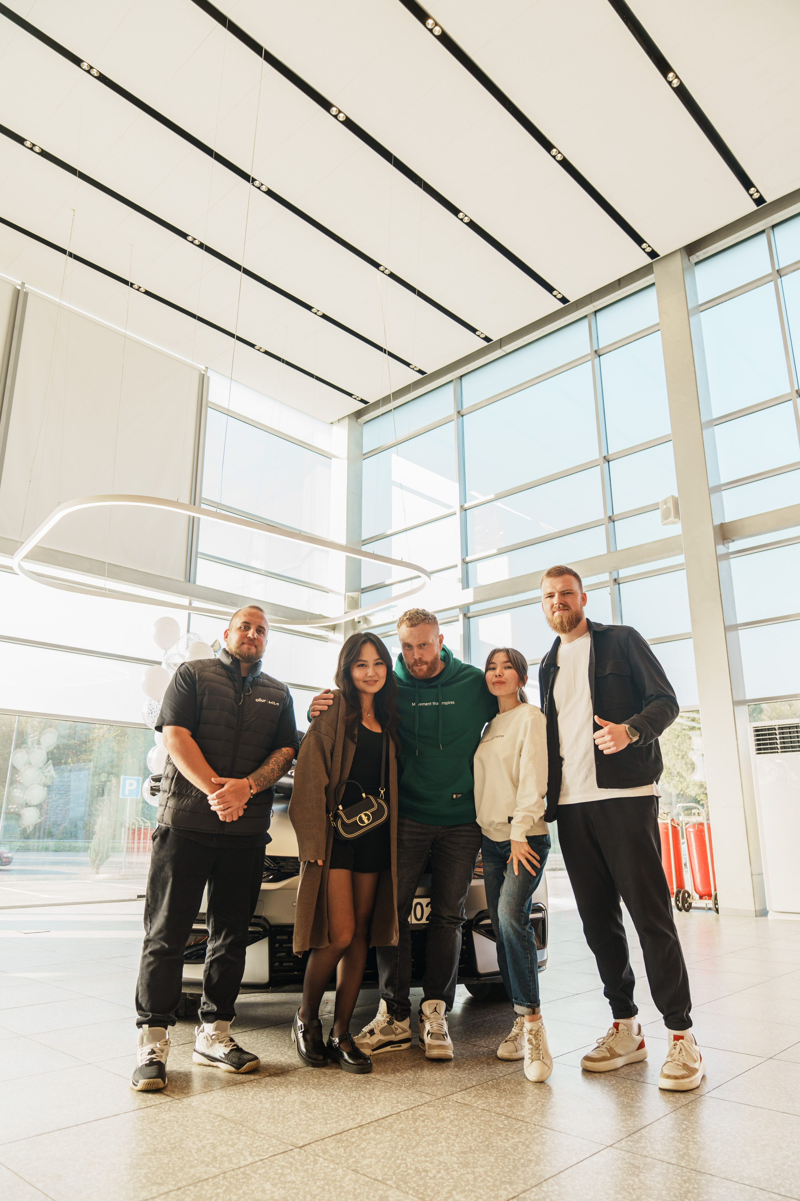 Kia EV6 Вручение Евгений Чебаткову. Фотограф TAULAN_1