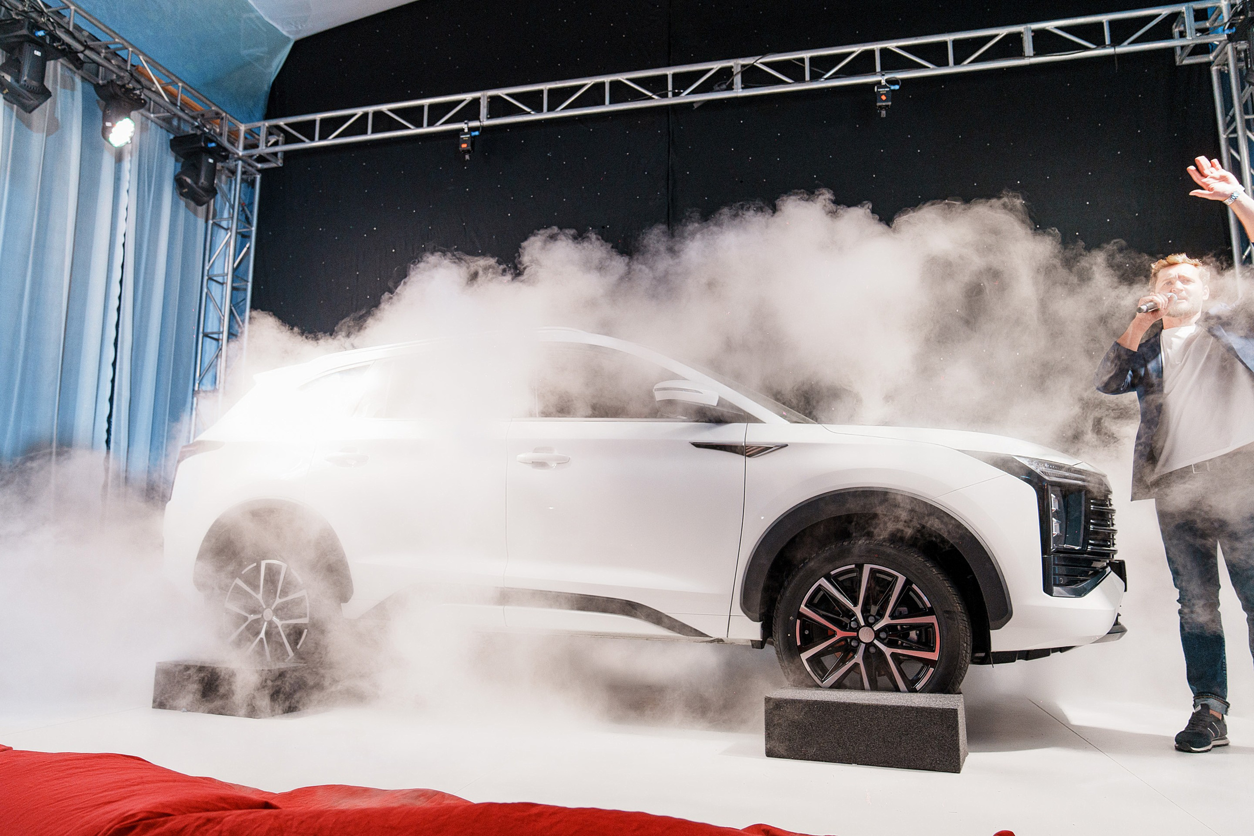 Презентация новой моделей JAC JS8. Фотограф TAULAN_1