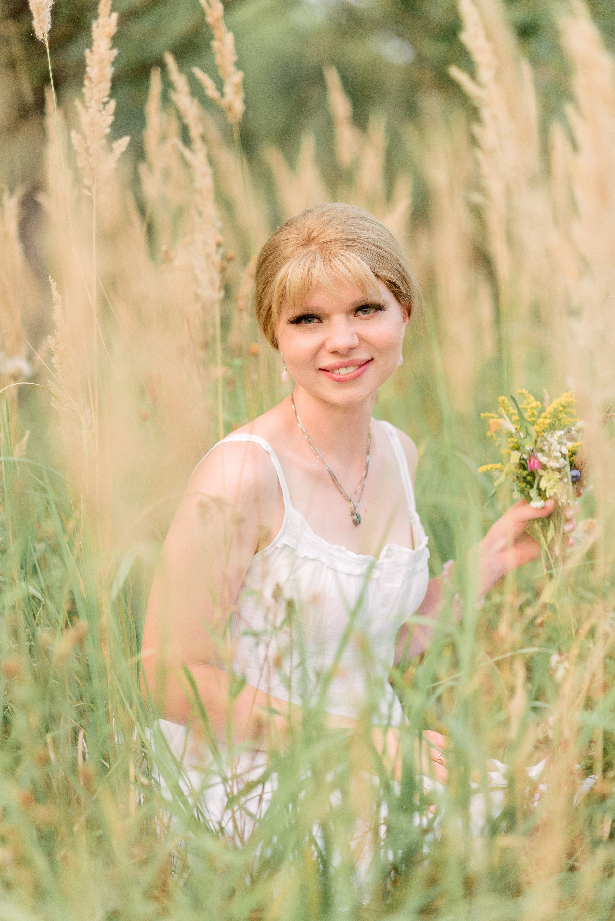 В поле. Фотограф Юлия Попова