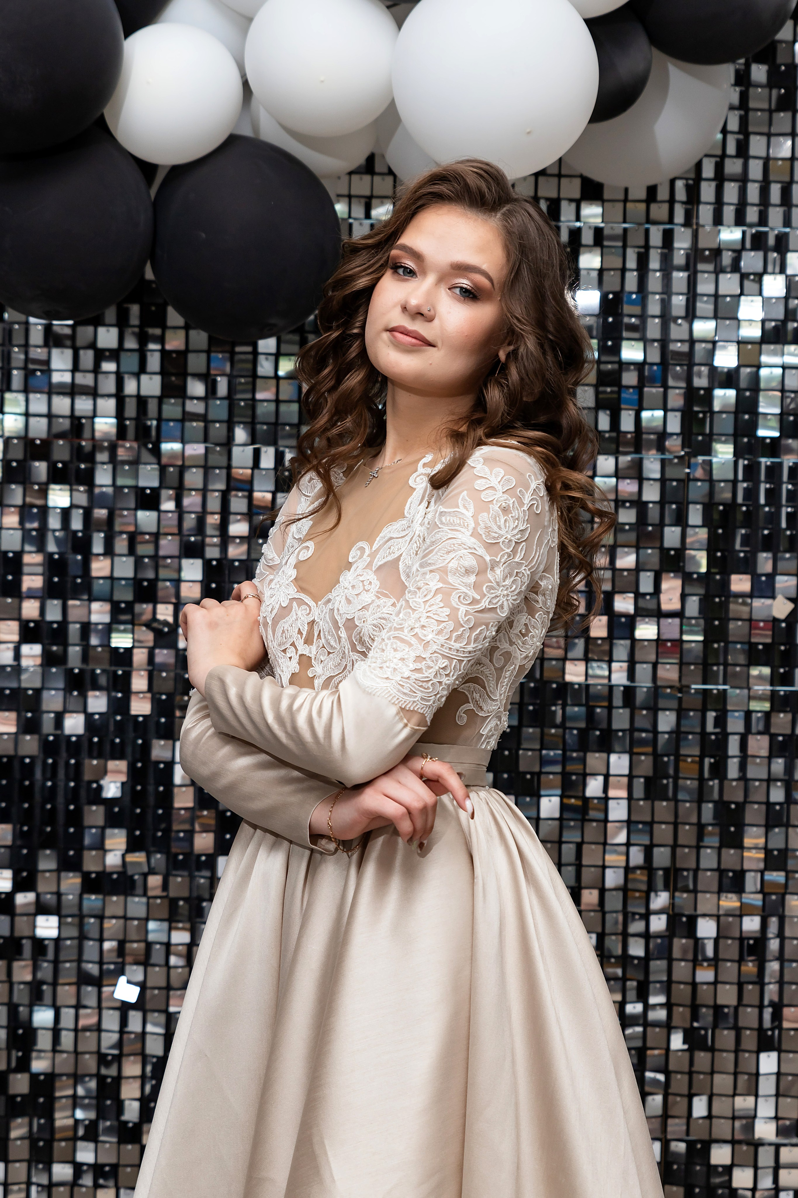 Фото выпуск 11 класс. Свадебный фотограф Марина Суворова и видеооператор Олег Петров