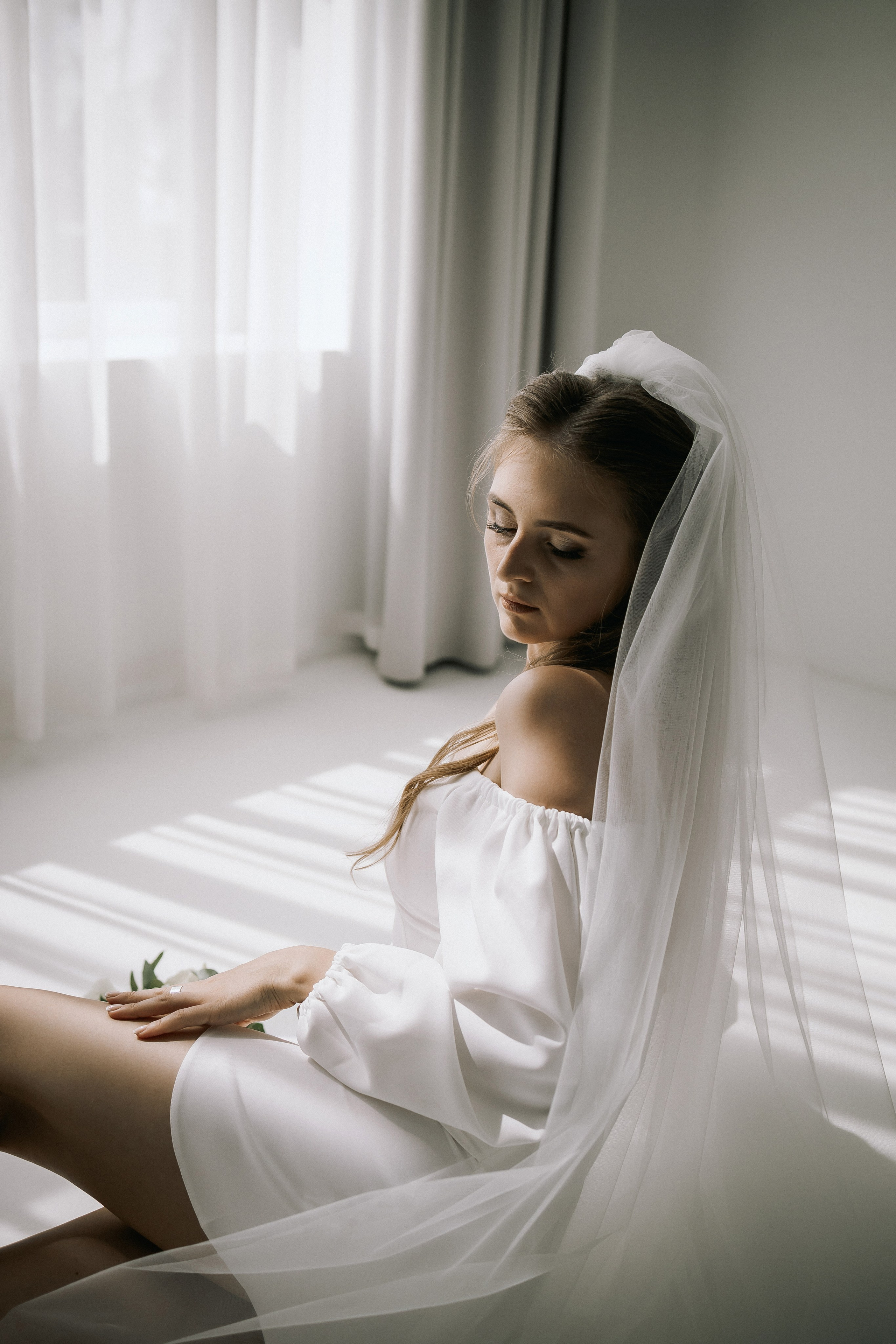 Свадебная прогулка. Эвелина и Дмитрий. Свадебная фотография. Арина Рубах