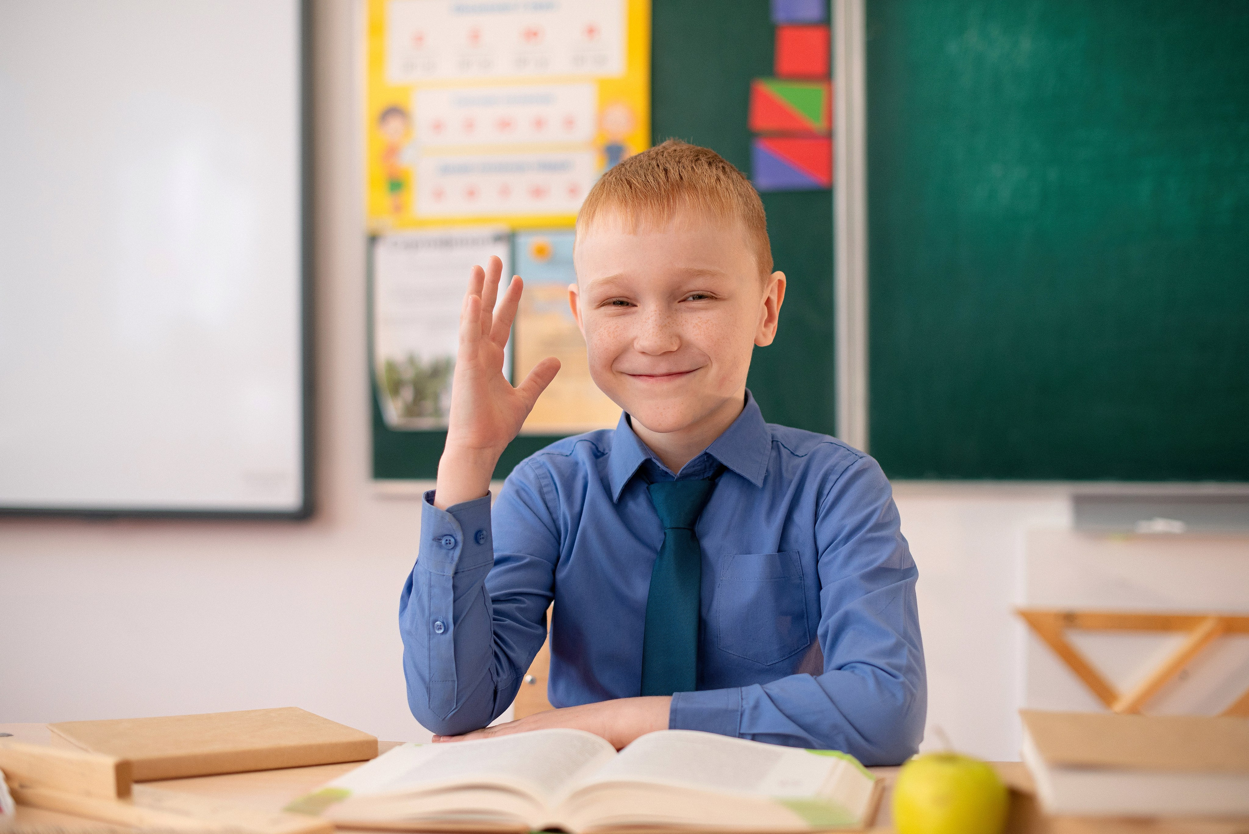 Фотографирую школьников для школьных выпускных альбомов и фотокниг в Сургуте и Нефтеюганске.