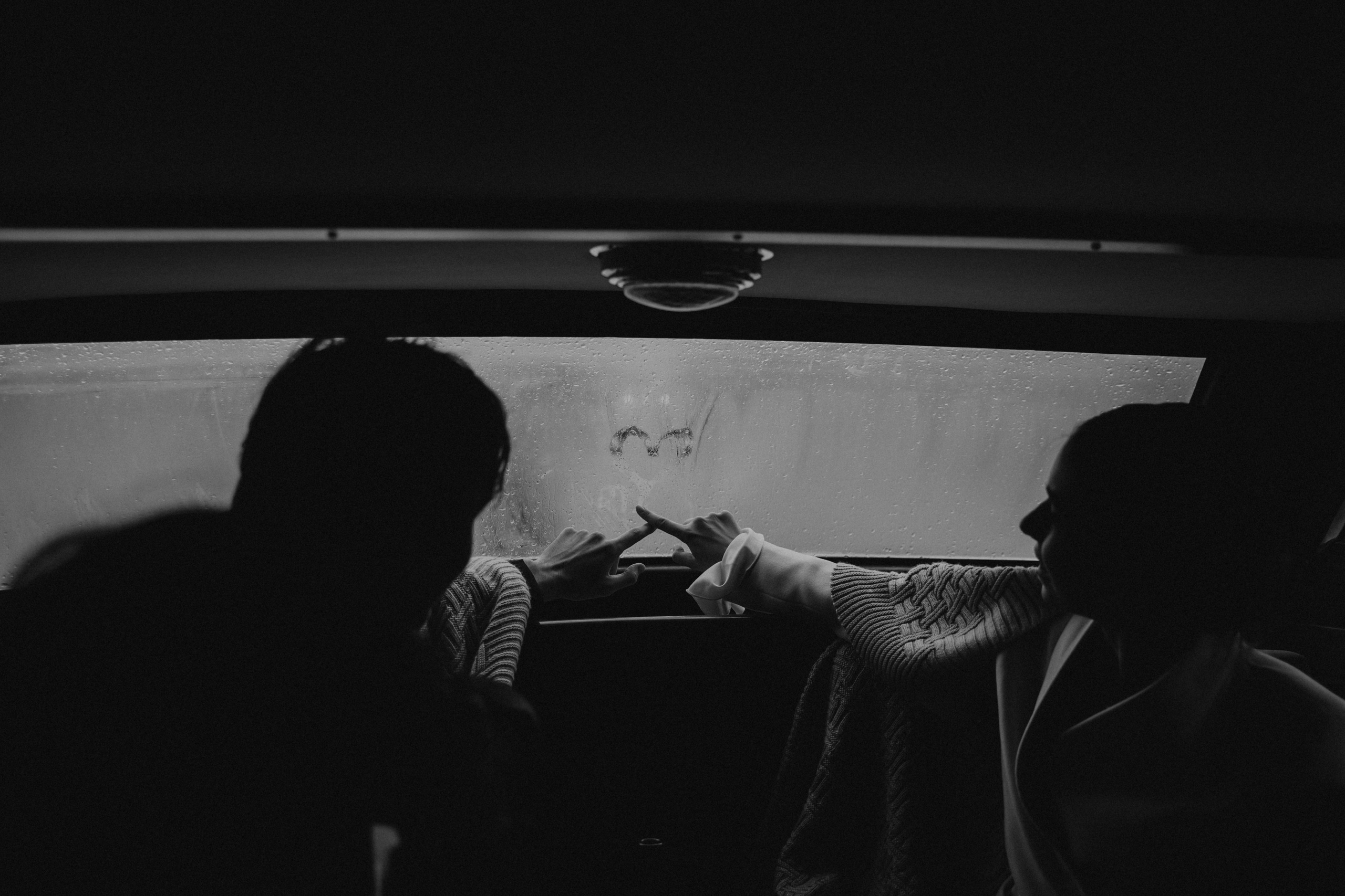 Свадебная фотосессия на катере в Питере