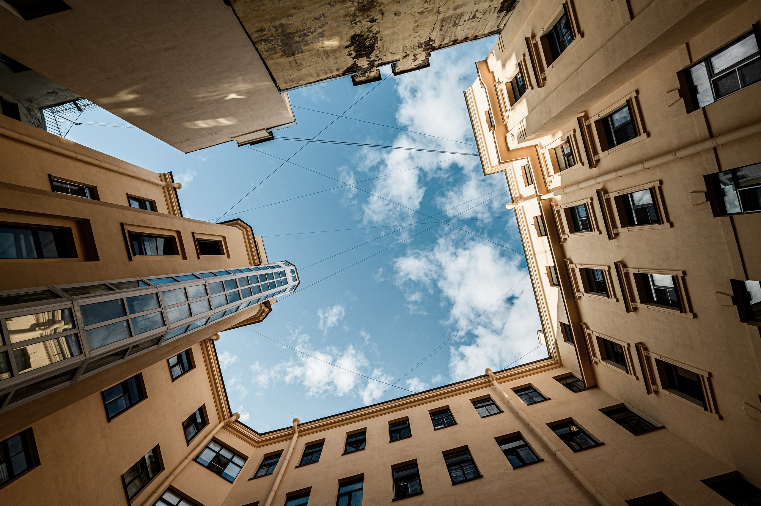 10-я линия В.О., 7