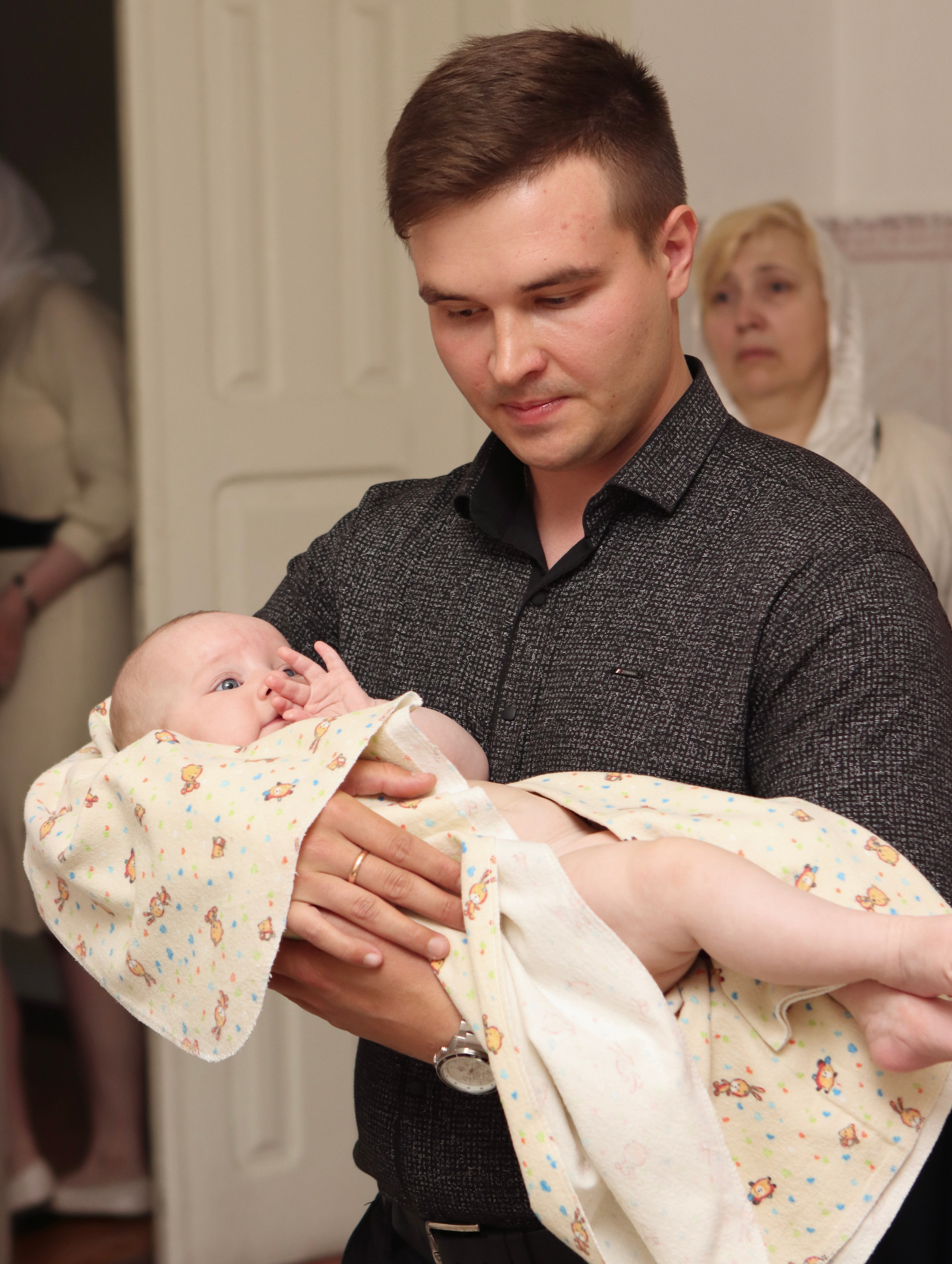 Анастасия и Вадим — крещение Виктории. Фотограф в Курске Смирнов Евгений