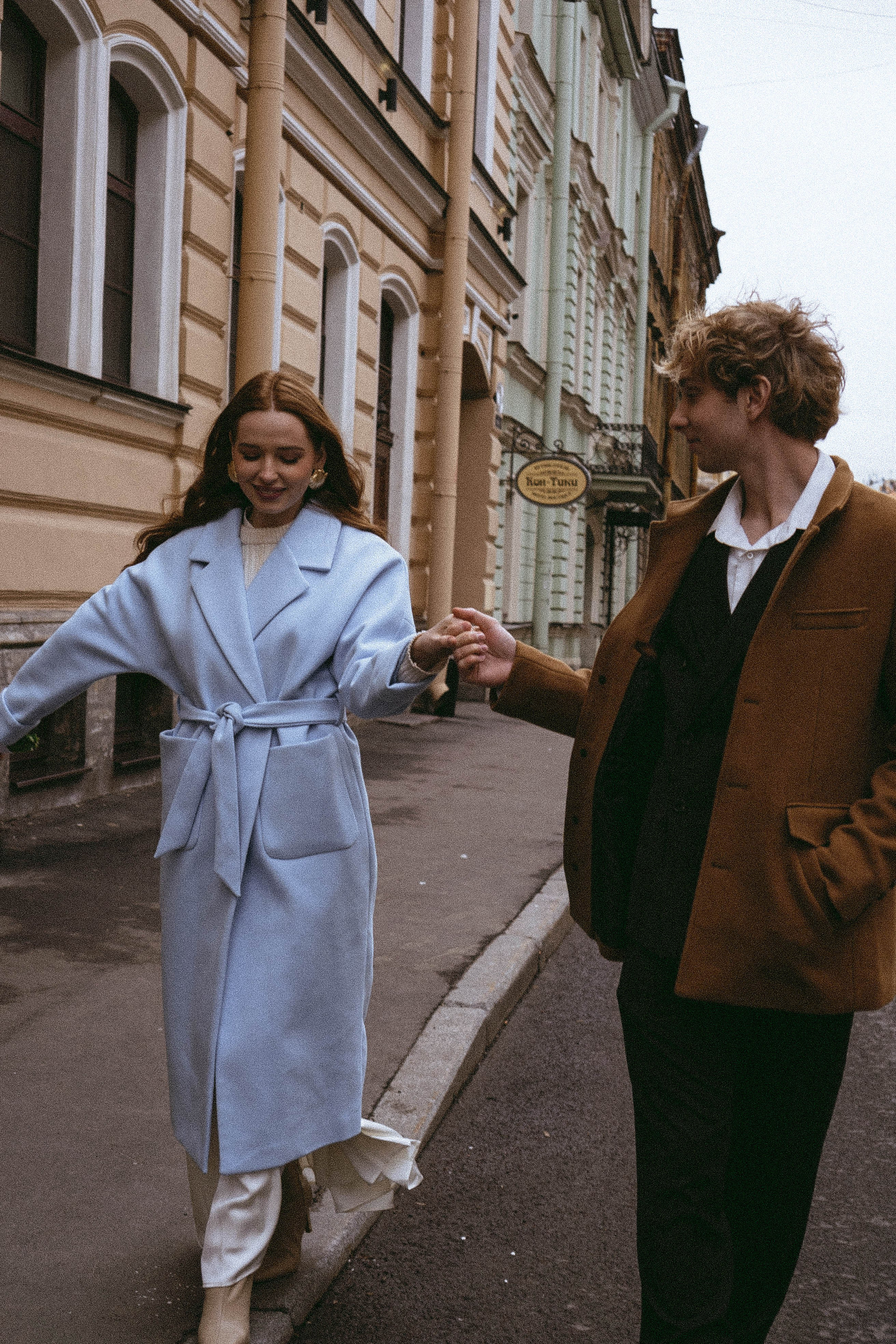 СВАДЕБНАЯ ПРОГУЛКА ПО ПЕТРОГРАДКЕ ВЕСНОЙ (ФОТОСЕССИИЯ ПАРЫ СВАДЕБНАЯ). Профессиональный фотограф, Санкт-Петербург — Виктория Богомолова