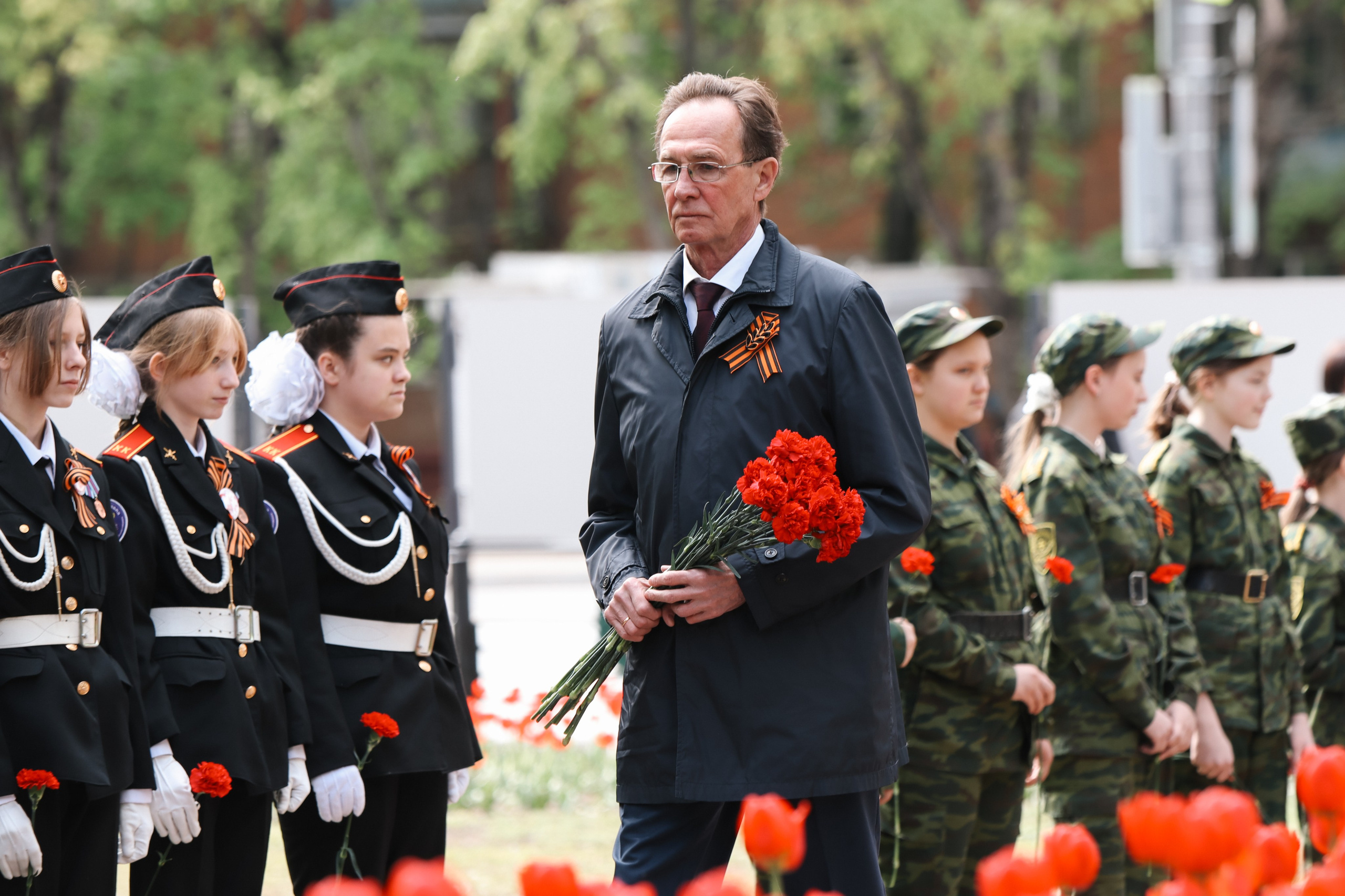 Торжественное возложение венков и цветов к братском могиле. Репортажный фотограф в Москве и Зеленограде Karina-vozd