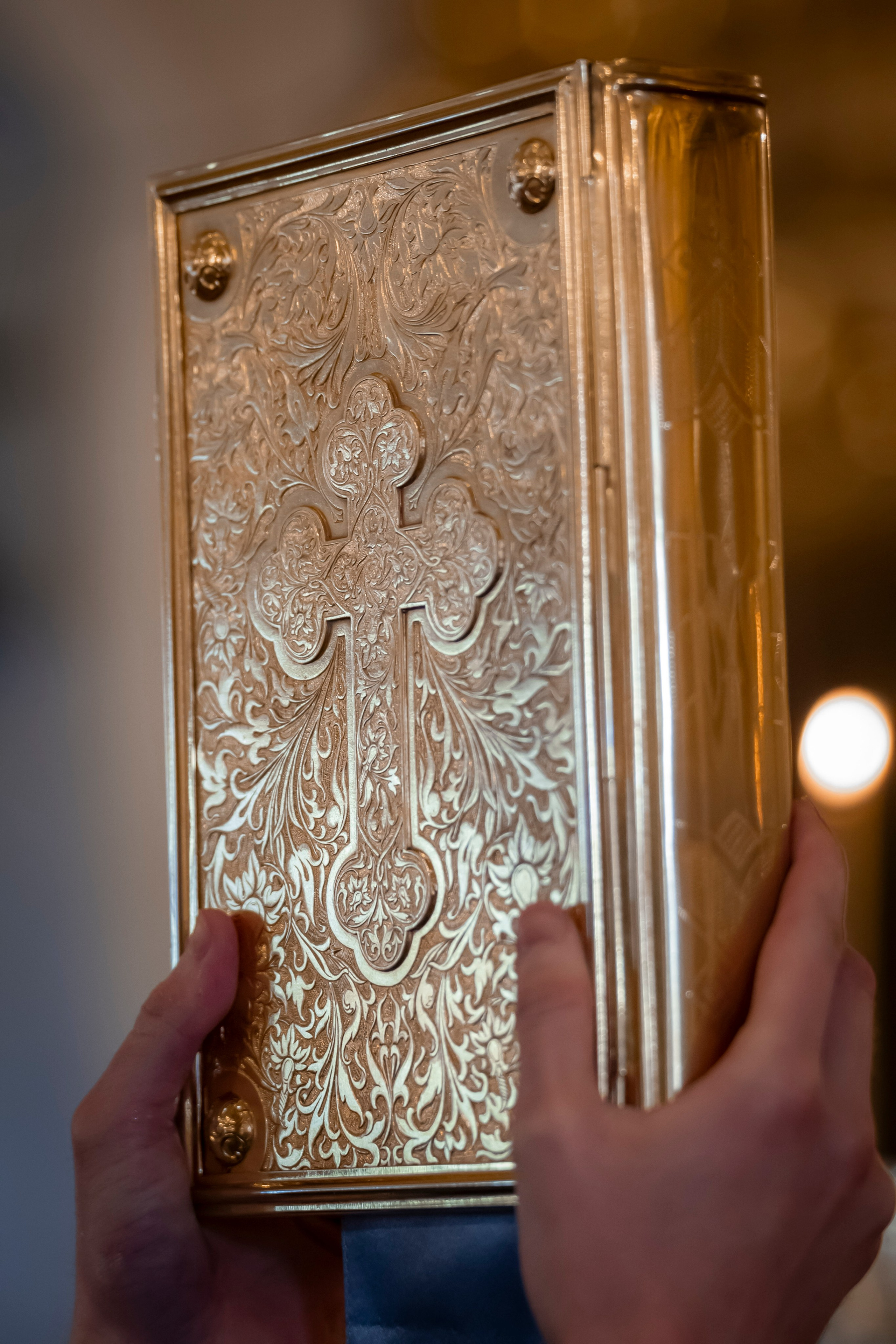 Богородский храм. Благовещение. Божественная Литургия. Антон и Татьяна Денисенко — В храме