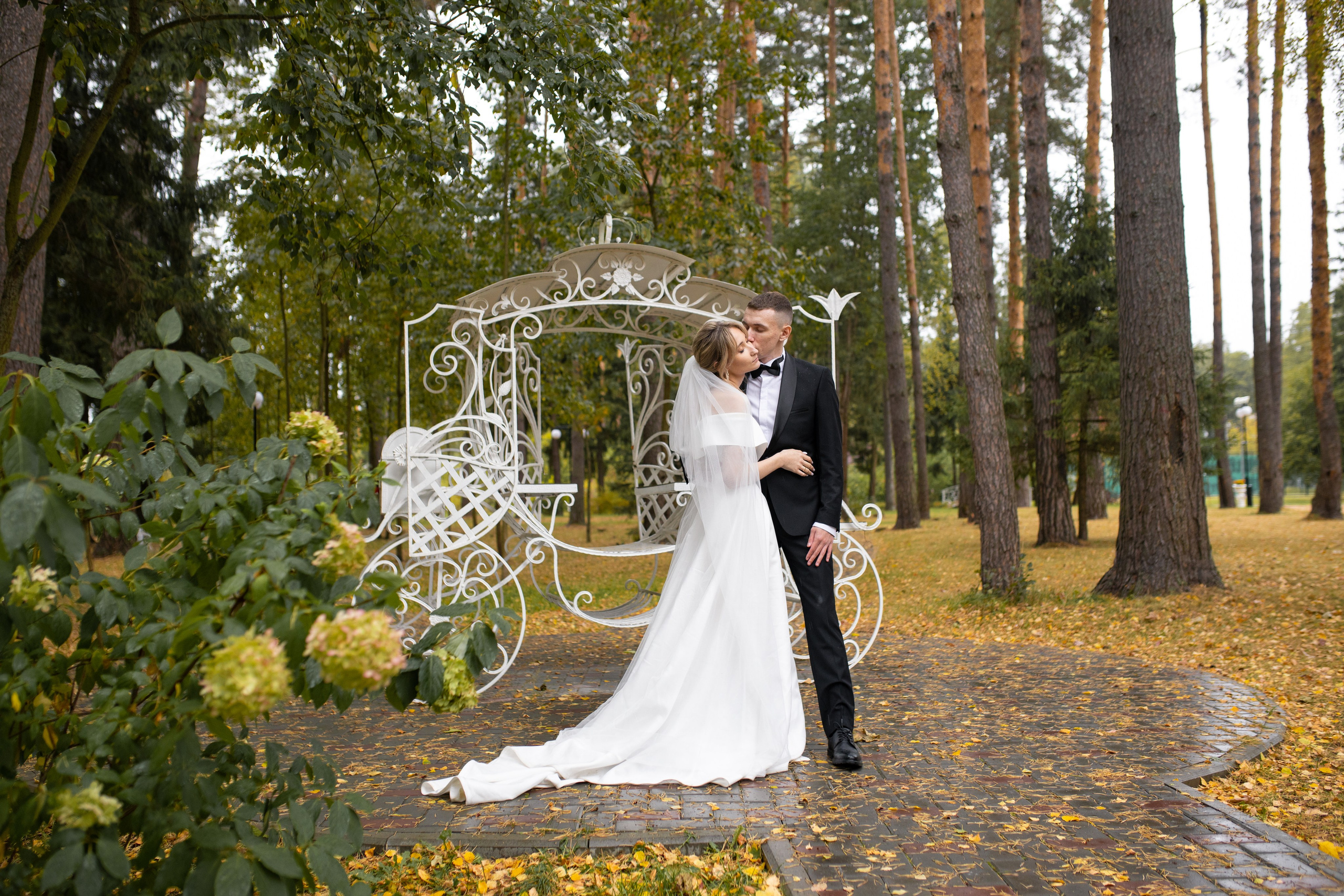 Свадебная фотосессия в отеле Ареал. Фотограф в Железнодорожном и Балашихе