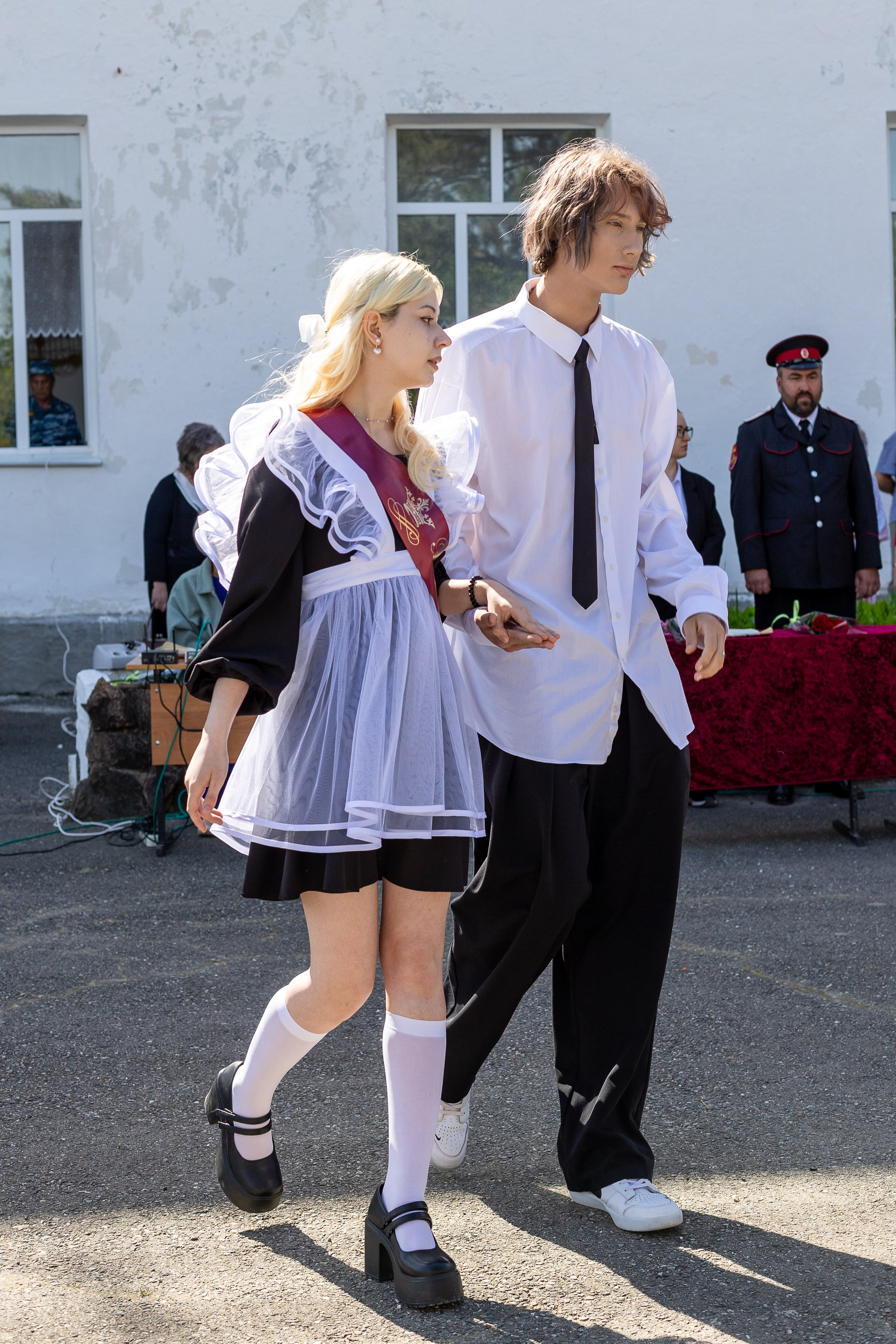 Последний звонок. Выпускные альбомы Майкоп, Краснодар Елена Золотарева