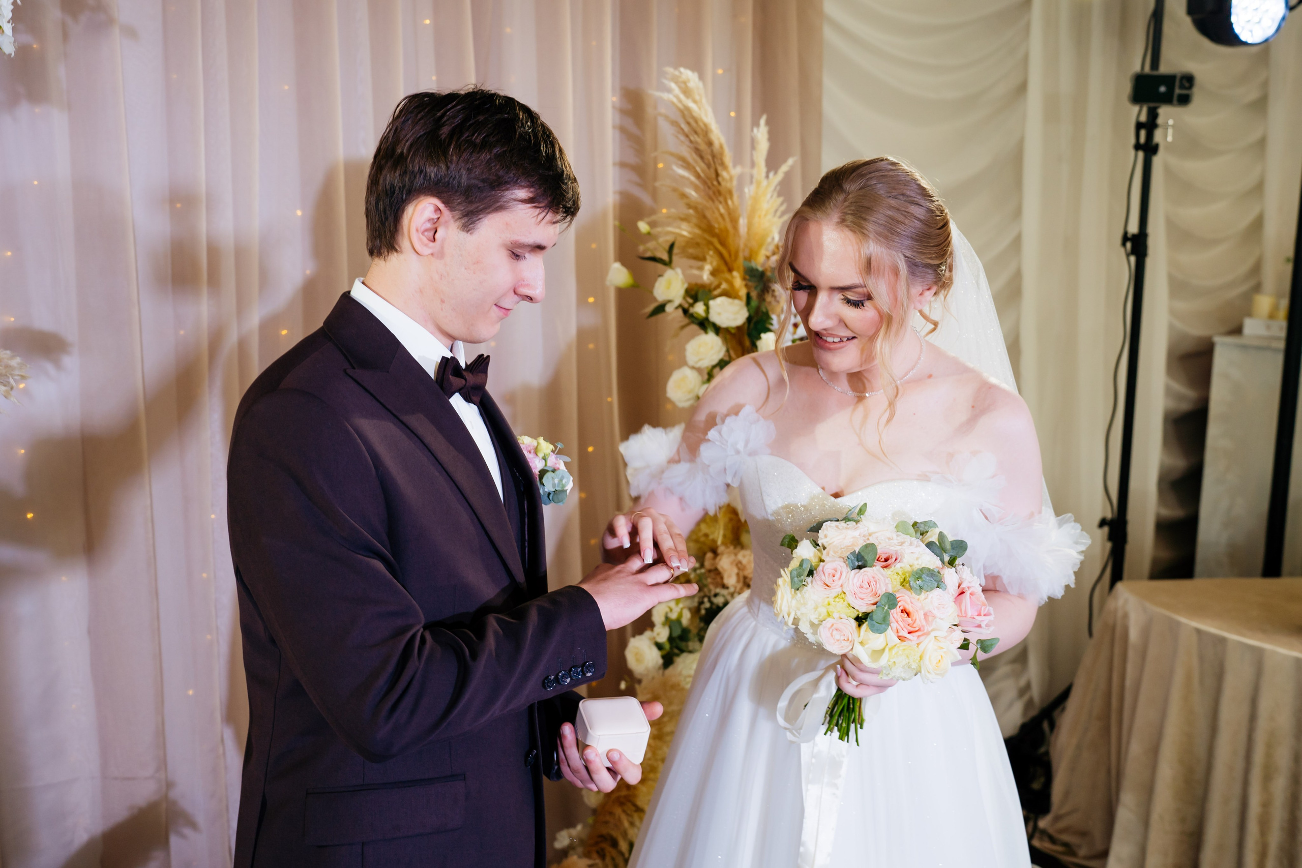 Ксения и Владислав. Видеограф и Фотограф в Челябинске Ксения и Владимир Рюмины