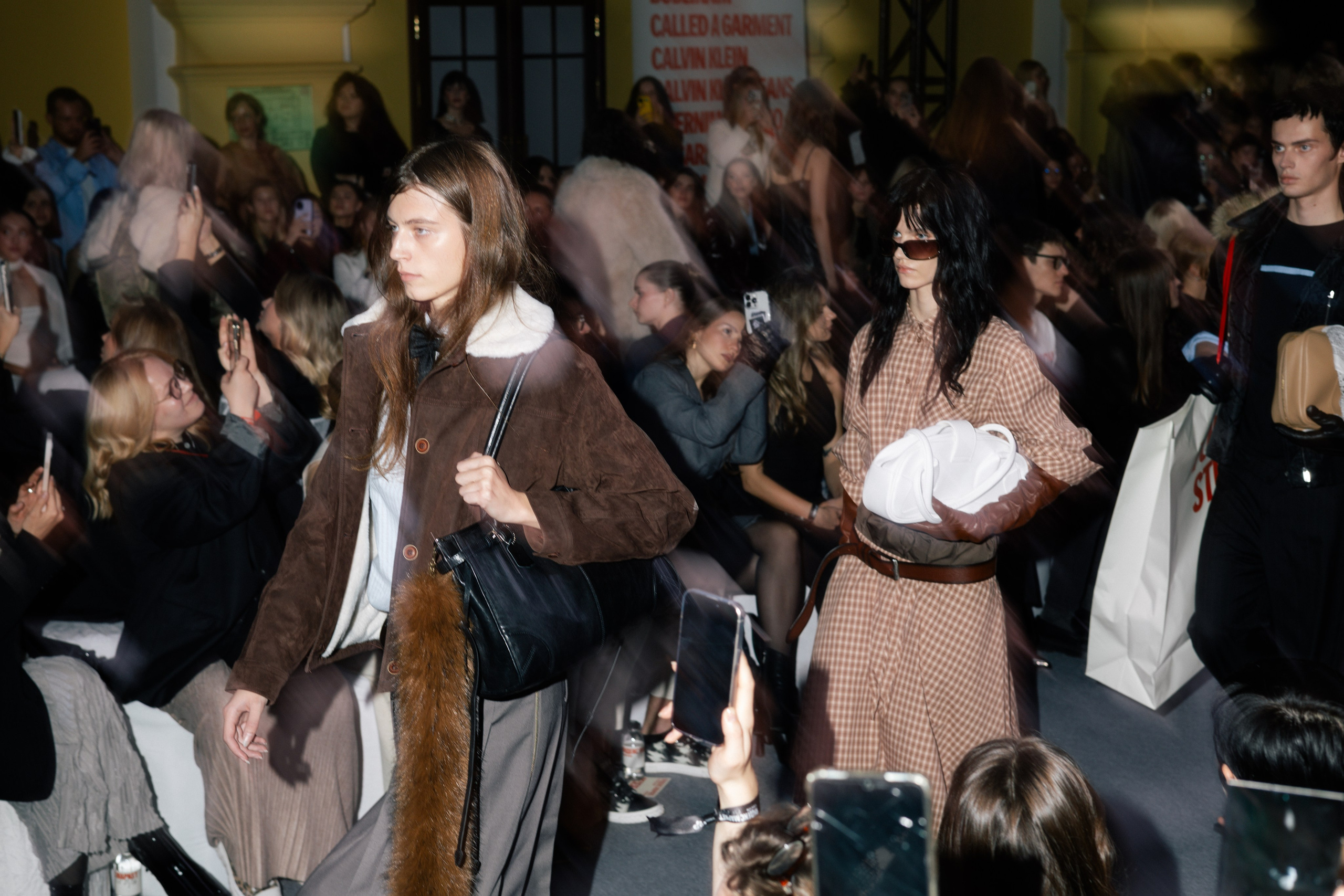 FASHION SHOW. Nikeli.mag