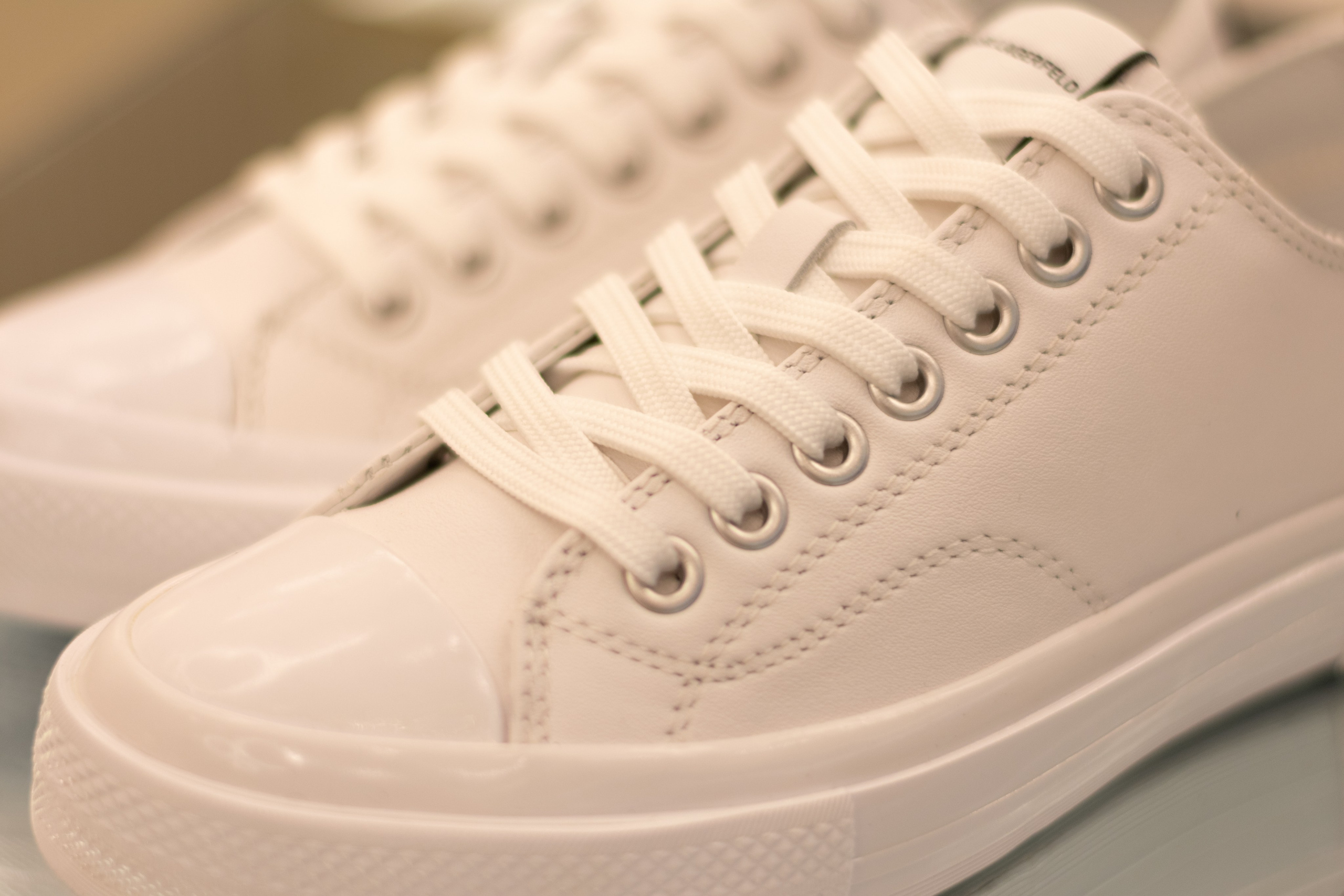 Для организаций. Предметная фотосессия для обувного магазина Capsula. Фотограф/видеограф Богдан Голованов