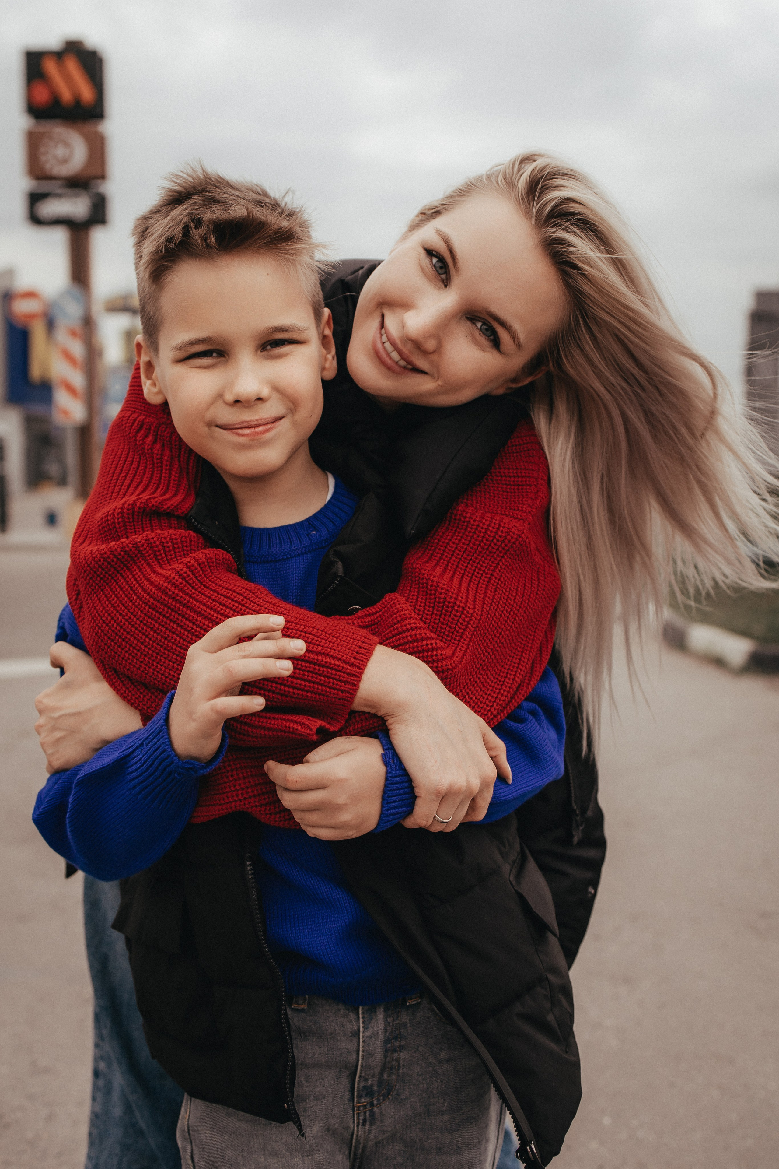 Семейная фотосессия для мамы и сына подростка. Семейный фотограф в Москве, Щелково, Фрязино _ Виктория Степанова