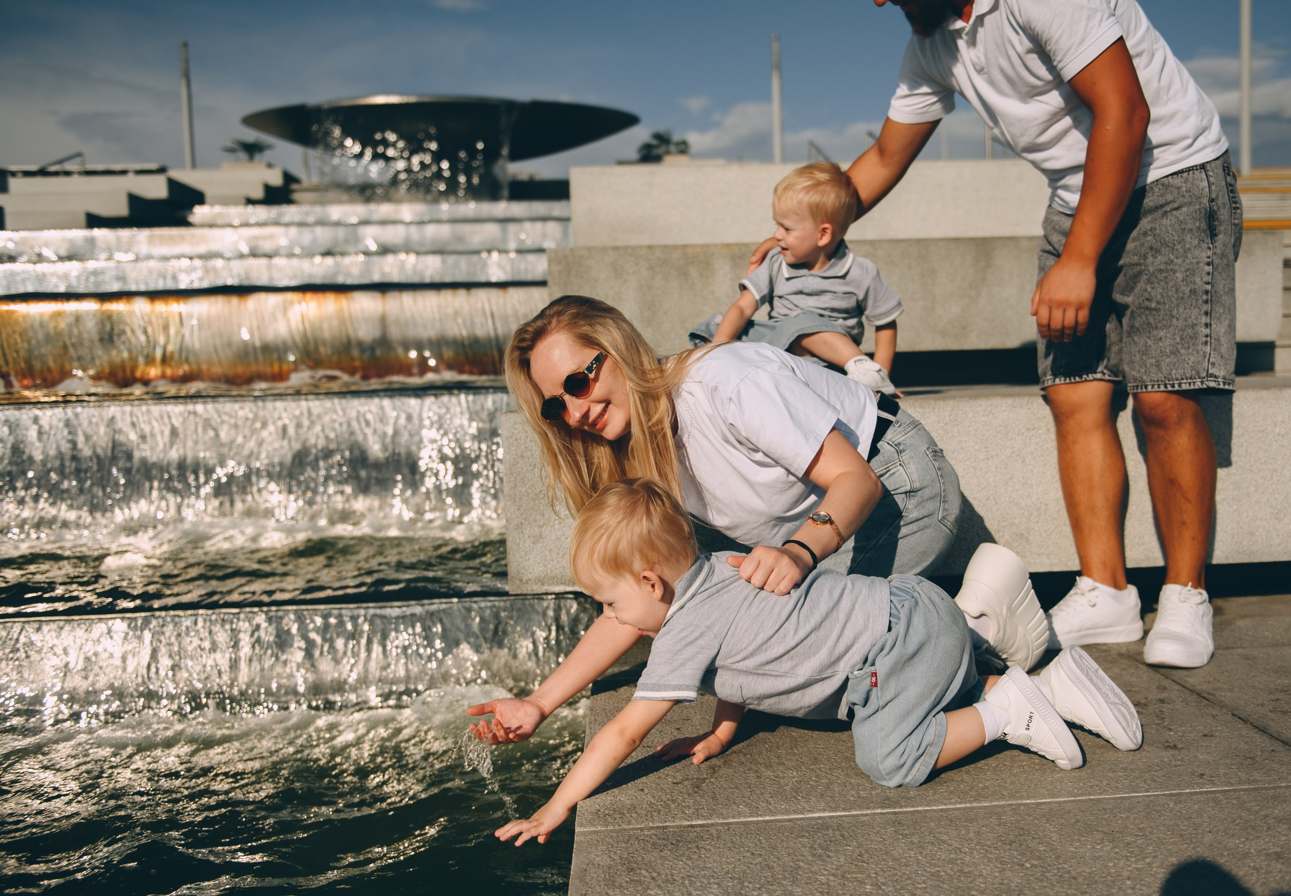 Близнецы-непоседы, пальмовая аллея. Свадебный и семейный фотограф София Невская