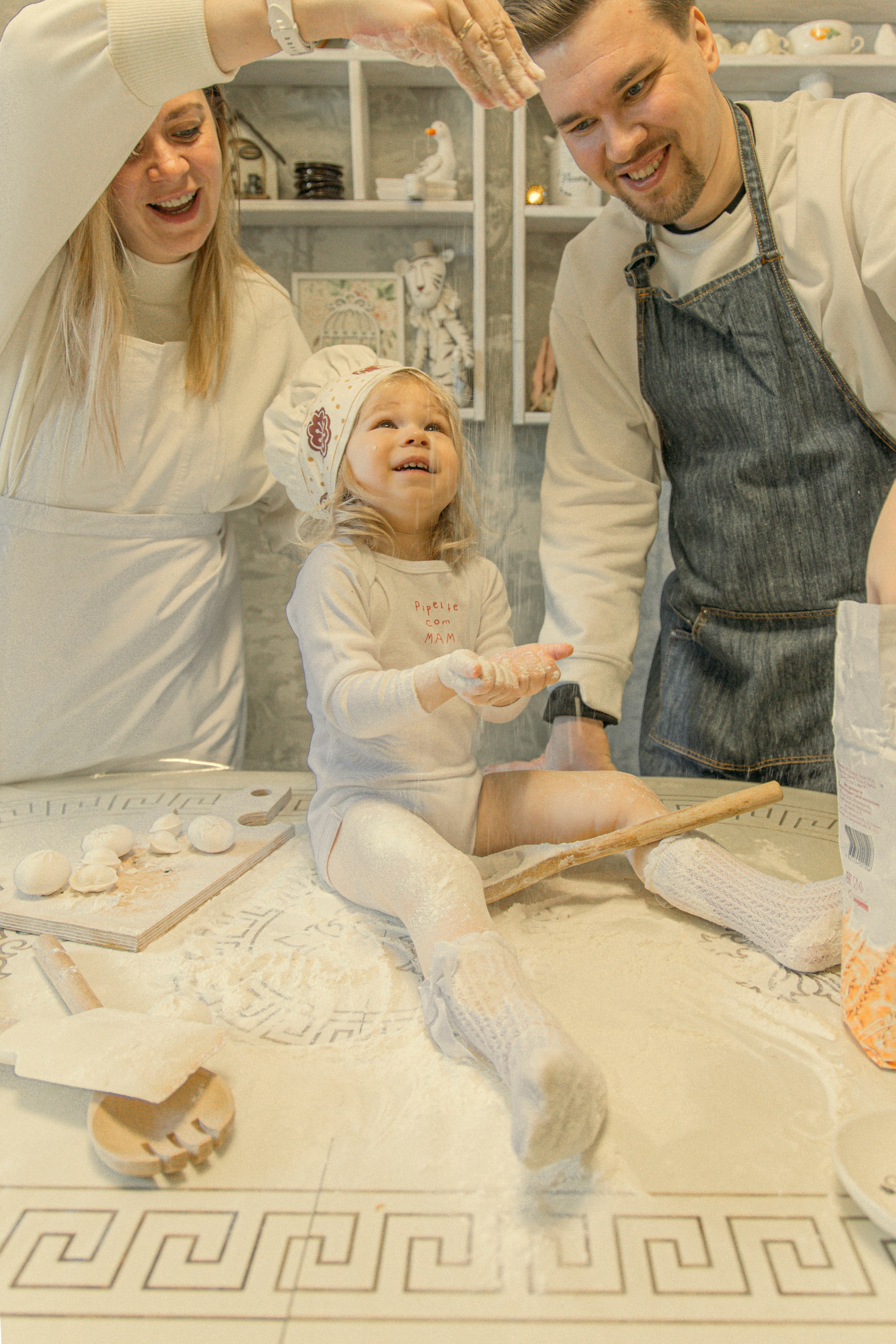 Марина Саша Вика. Фотосъёмка в квартире фотографа. Фотограф для маркетплейсов, фотоуслуги в Жуковском Татьяна Марсуверских