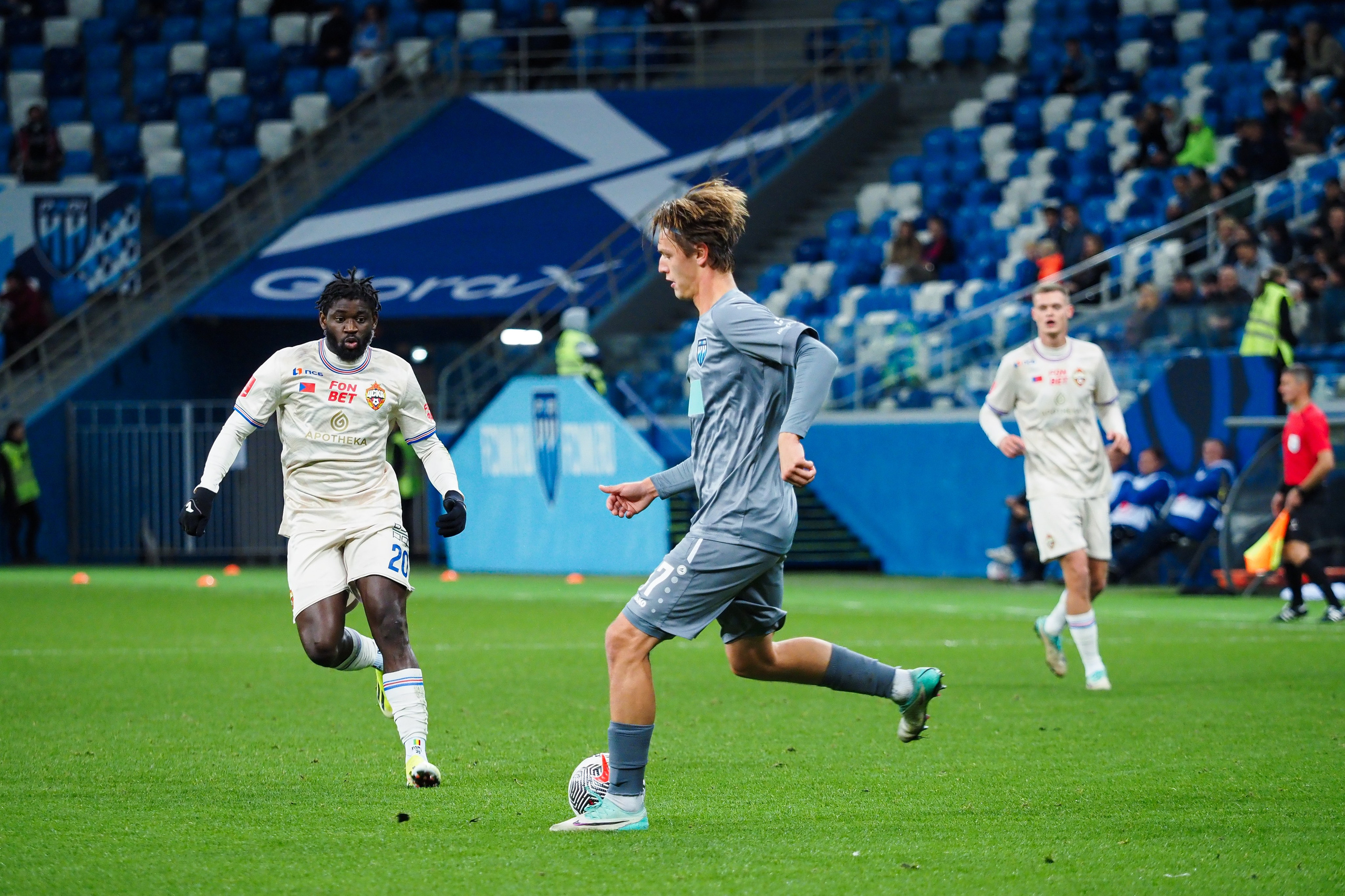 Футбол (РПЛ). Репортажный фотограф Алексей Козьмин