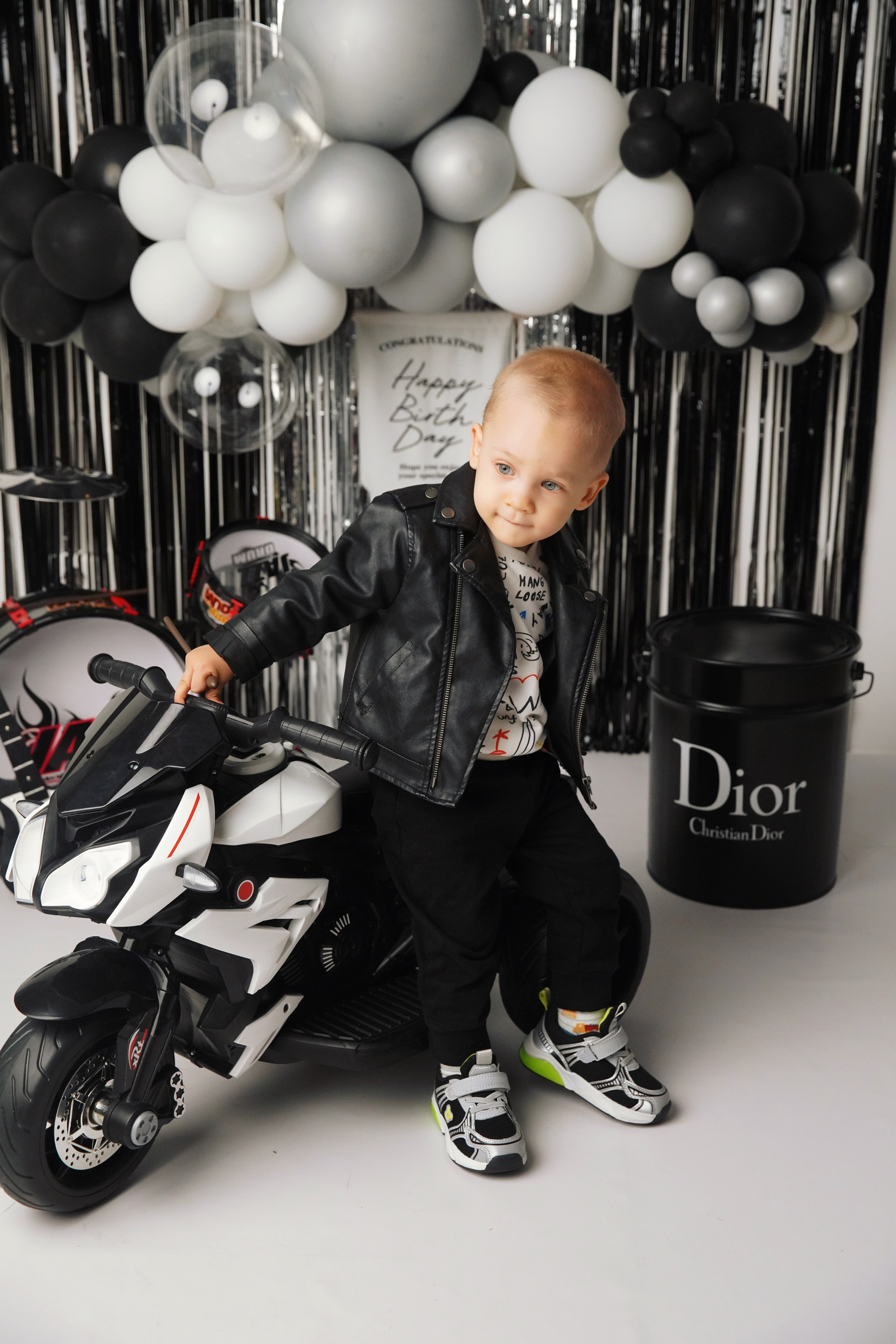 Байкер. Фотограф новорожденных. Семейный и детский фотограф в городе Сургуте