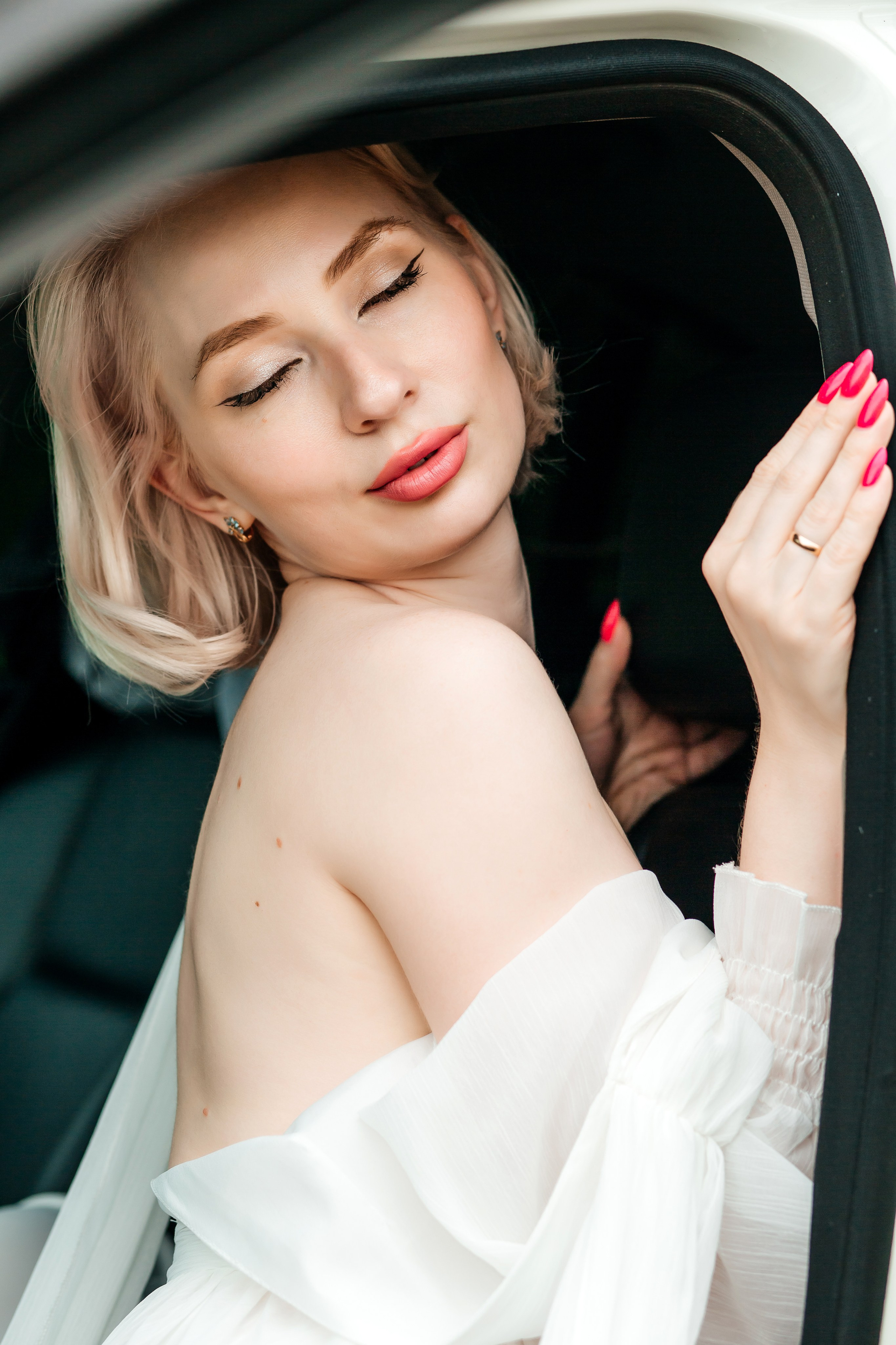 Александра фотосессия в поле. Женский фотограф в Оренбурге Ирина Заводчикова