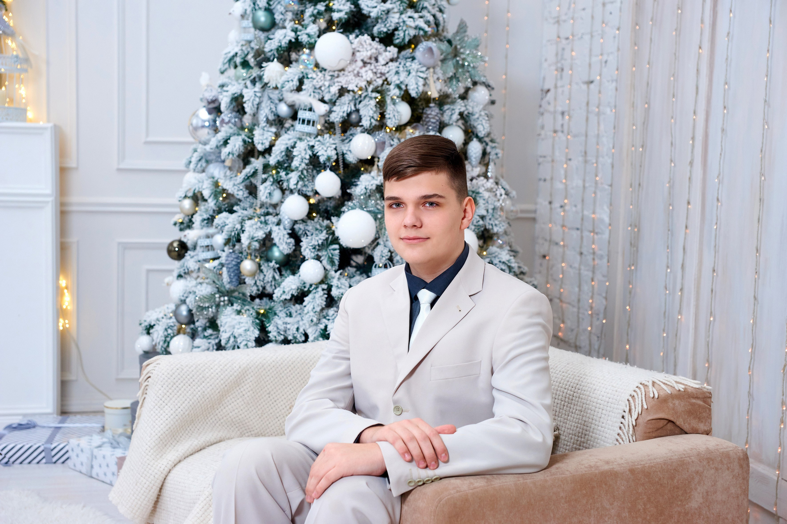 Студийная съёмка. 11 класс. Зима. Childrenfoto.ru