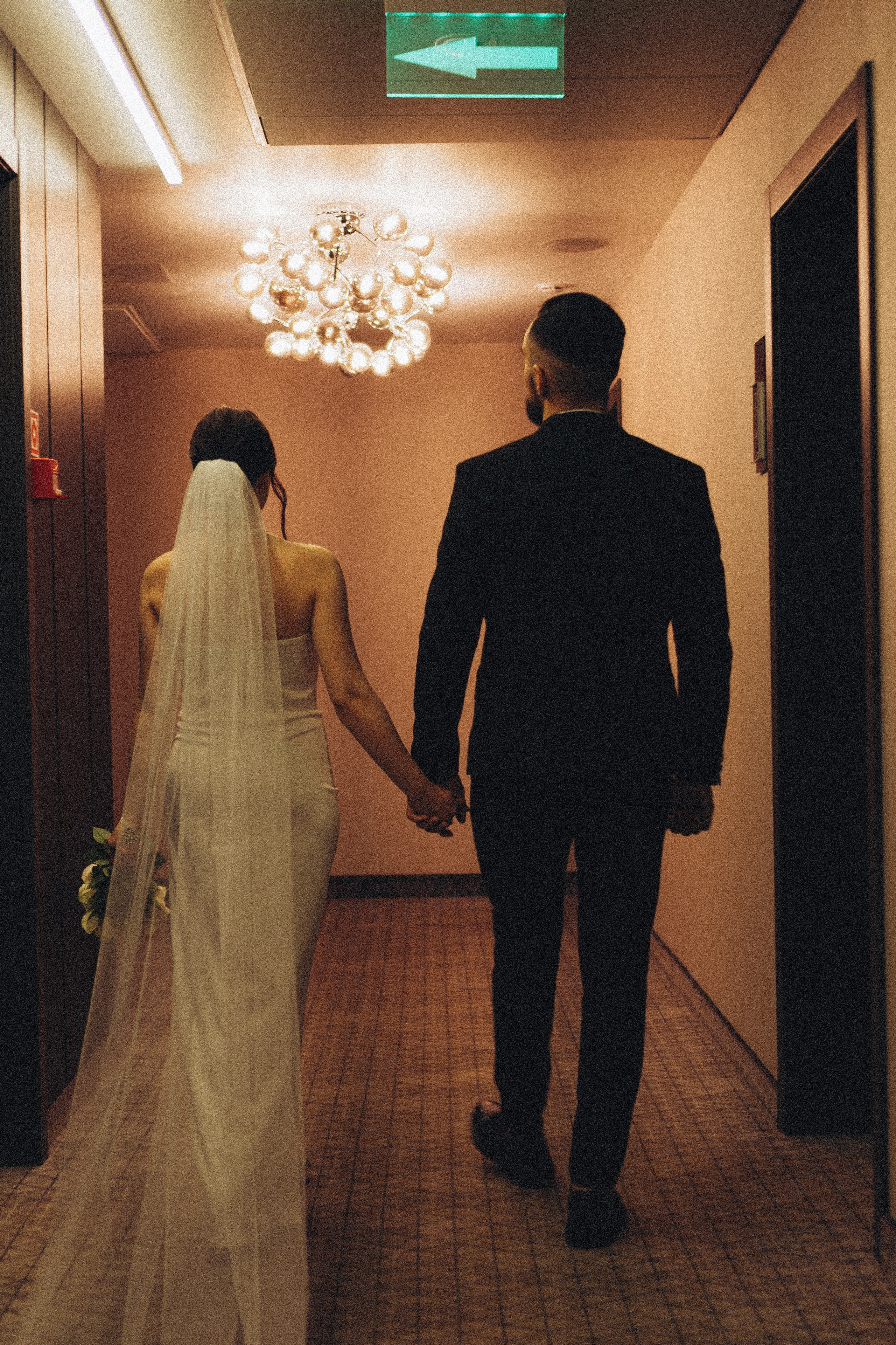 СВАДЕБНАЯ СЬЕМКА СБОРОВ ЖЕНИХА И НЕВЕСТЫ В ОТЕЛЕ И ТАКЖЕ ФОТОСЕССИИЯ В ОТЕЛЕЕ МЕГАПОЛИС БРЯНСК. Профессиональный фотограф, Санкт-Петербург — Виктория Богомолова