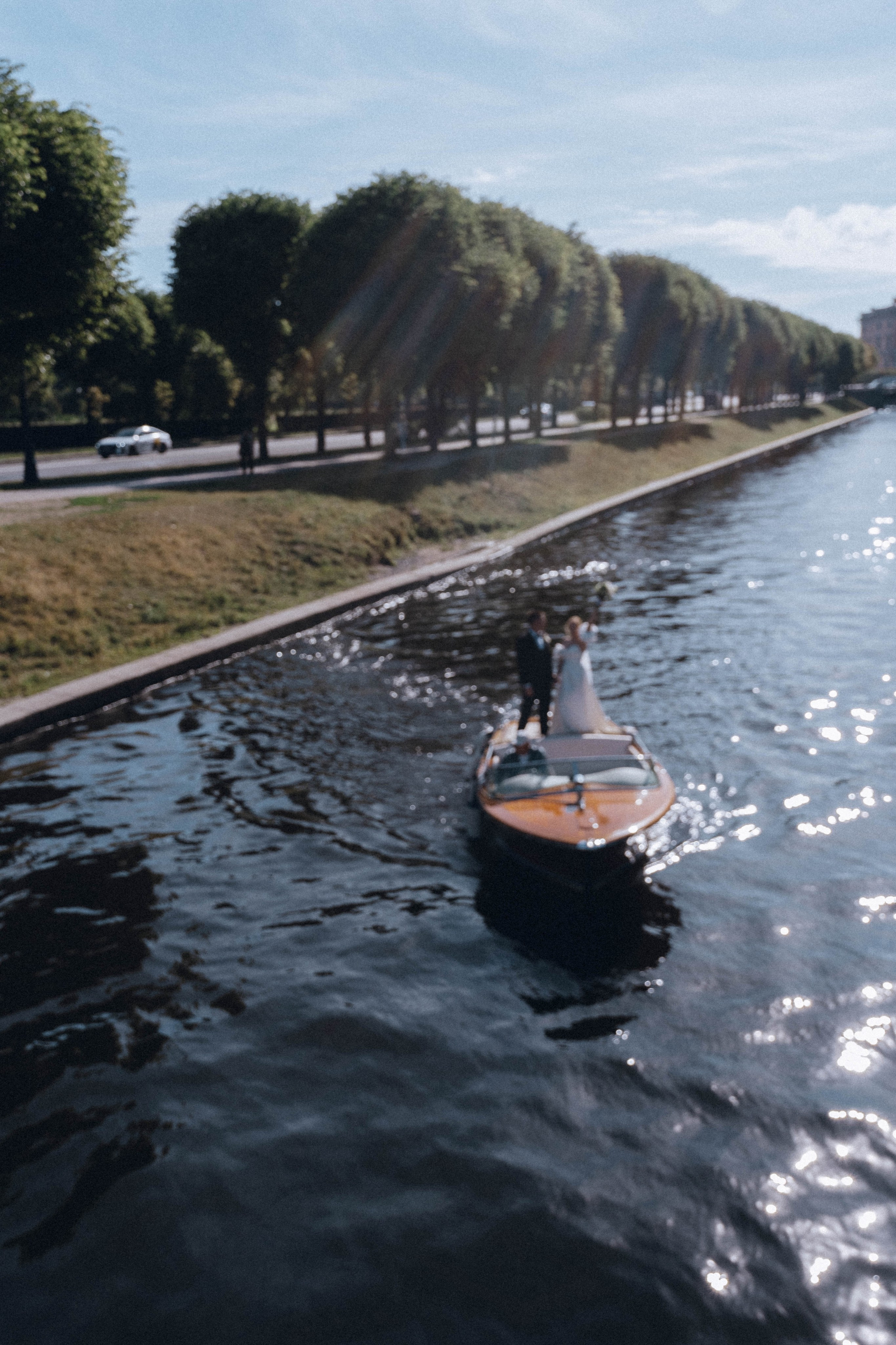 СВАДЕНБНАЯ СЬЕМКА НА КАТЕРЕ ПО КАНАЛАМ САНКТ-ПЕТЕРБУРГА И В АКВАТОРИИ НЕВЫ. Профессиональный фотограф, Санкт-Петербург — Виктория Богомолова