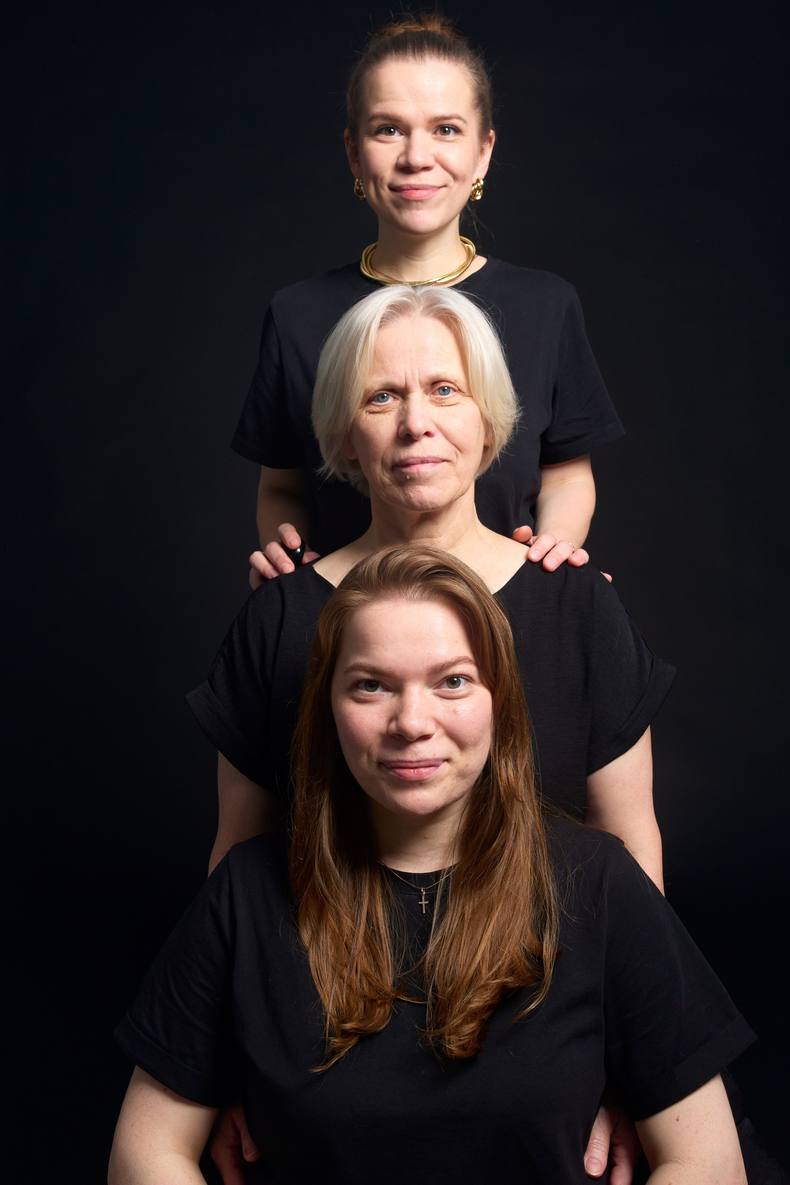 Семья и друзья. Фотостудия автопортрета ЛИЦА