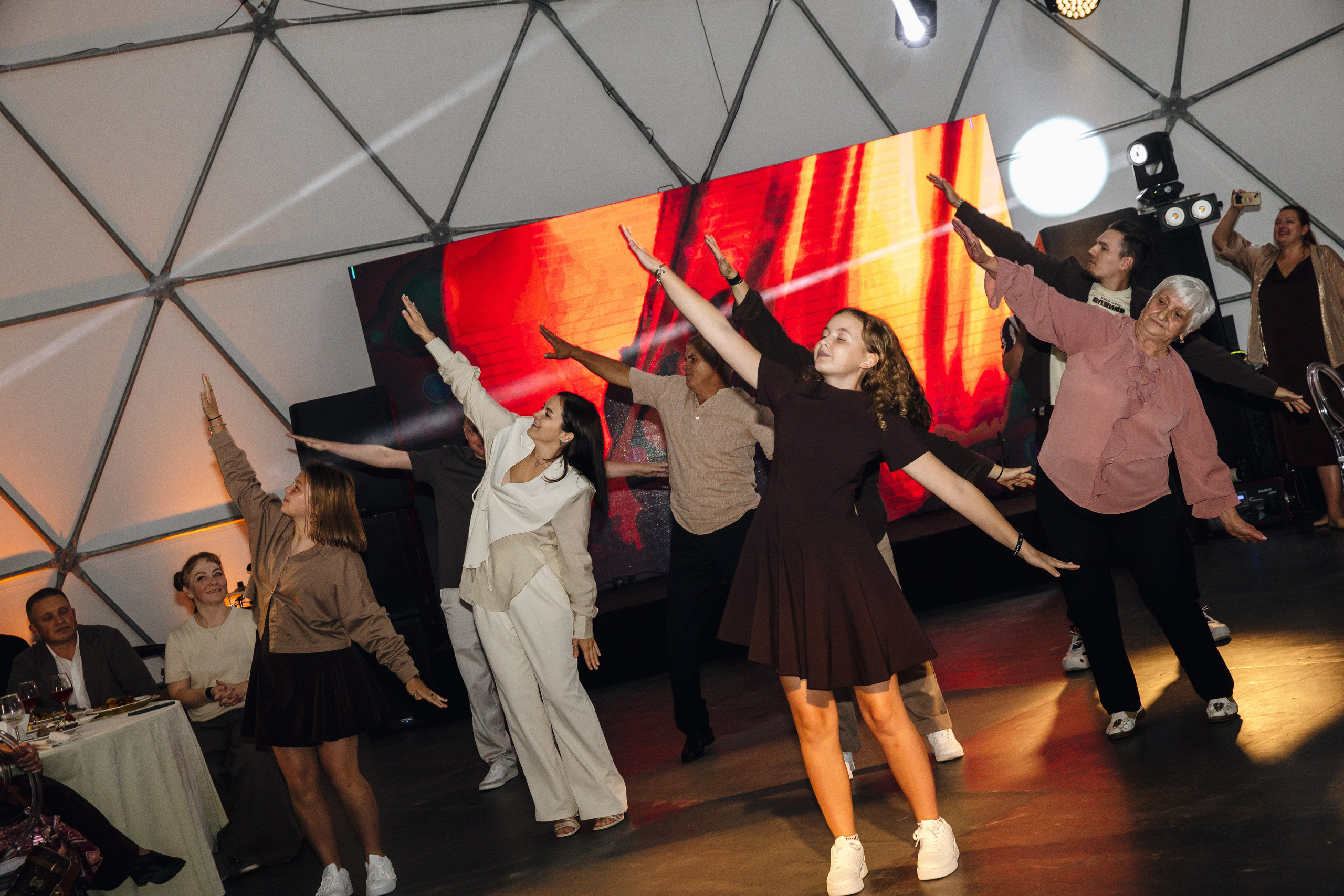 Константин и Ксения. Свадебные фотографы в г. Сургут Маркова Наталья и Замахина Елена